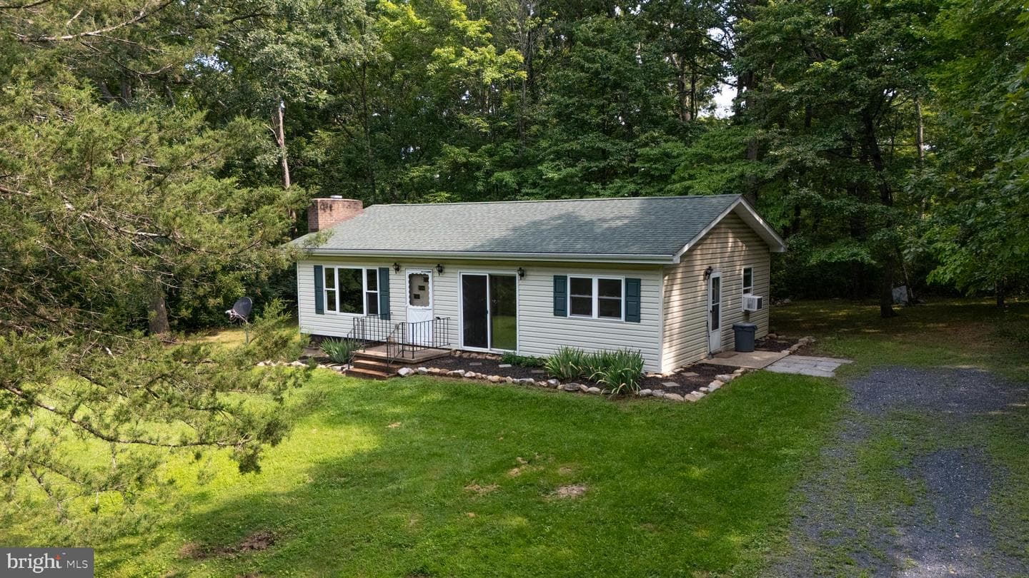 1077 Fleming Park Road, Mount Jackson