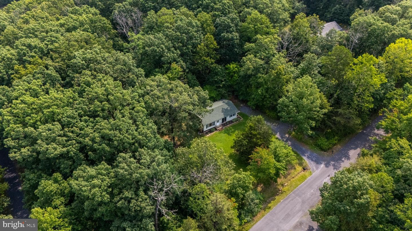 1077 Fleming Park Road photo 4