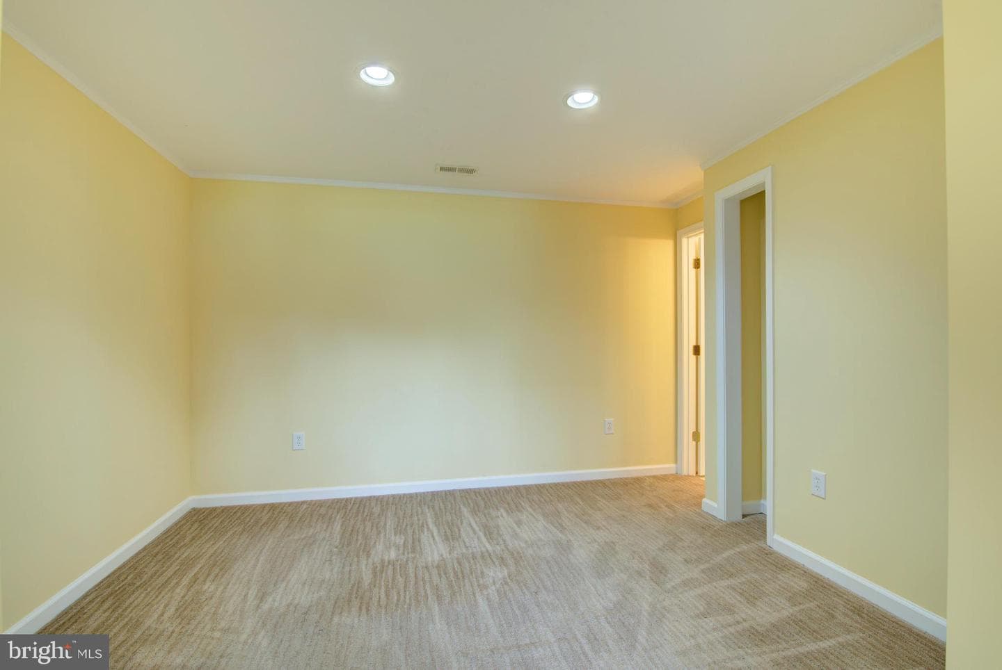 47 Stuart Court photo 31