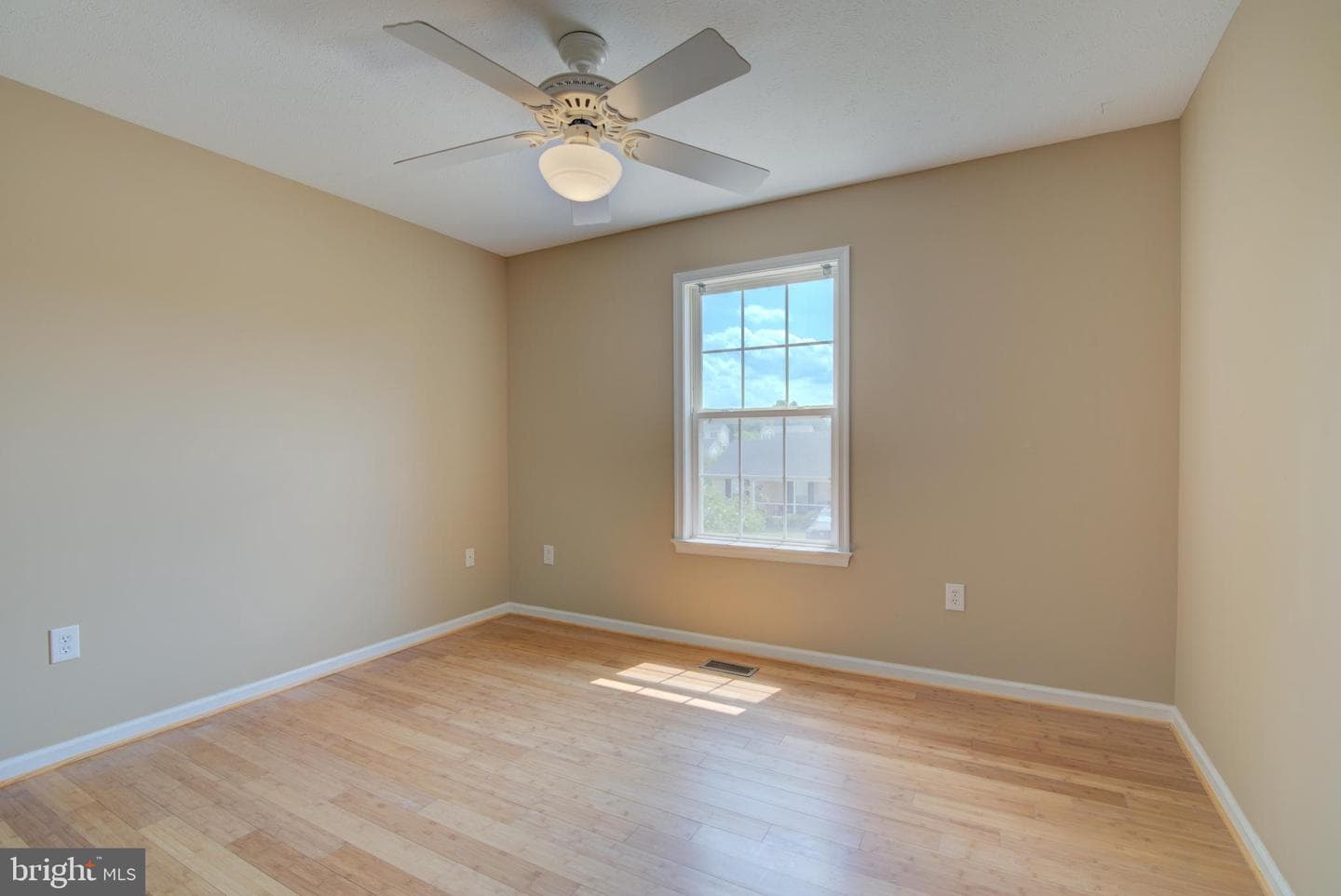 47 Stuart Court photo 9