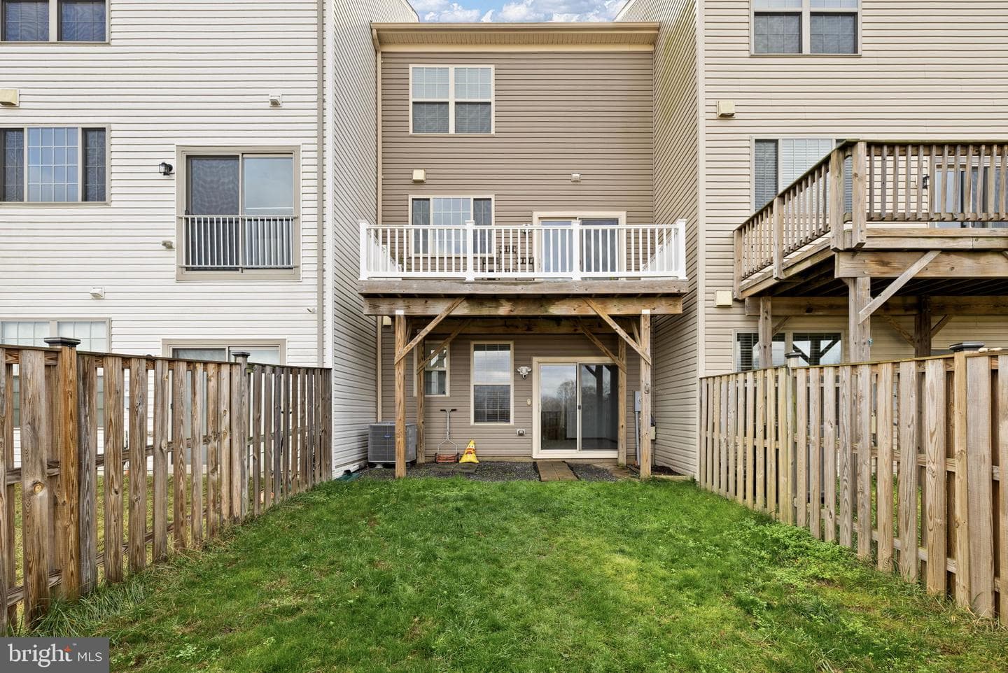 2235 Champions Way photo 12