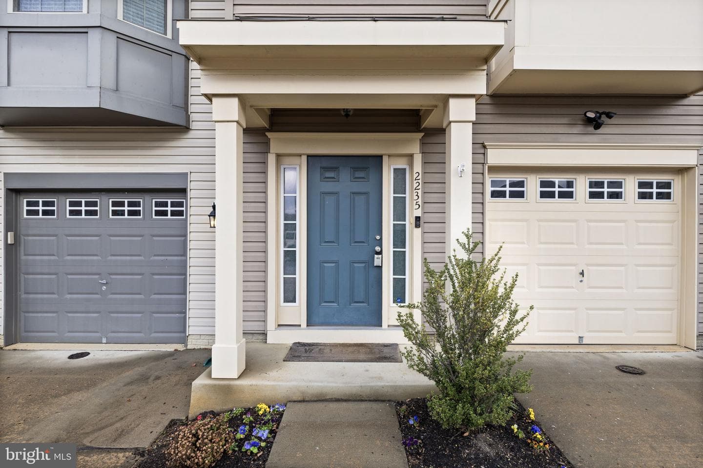 2235 Champions Way photo 4