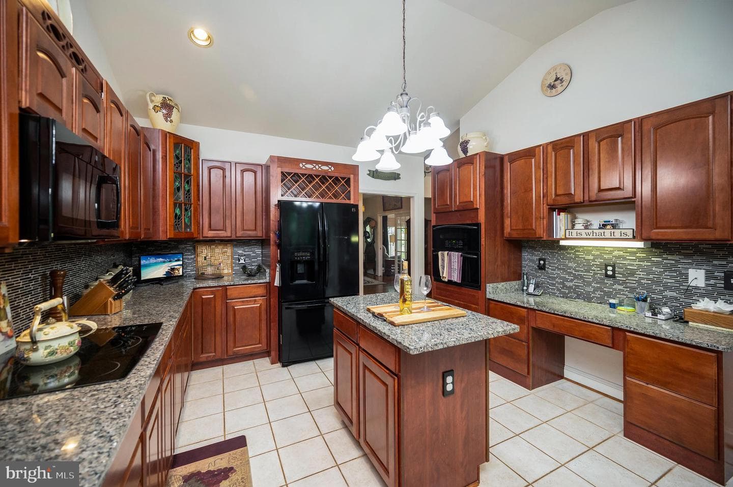 5501 Hickory Tree Lane photo 16