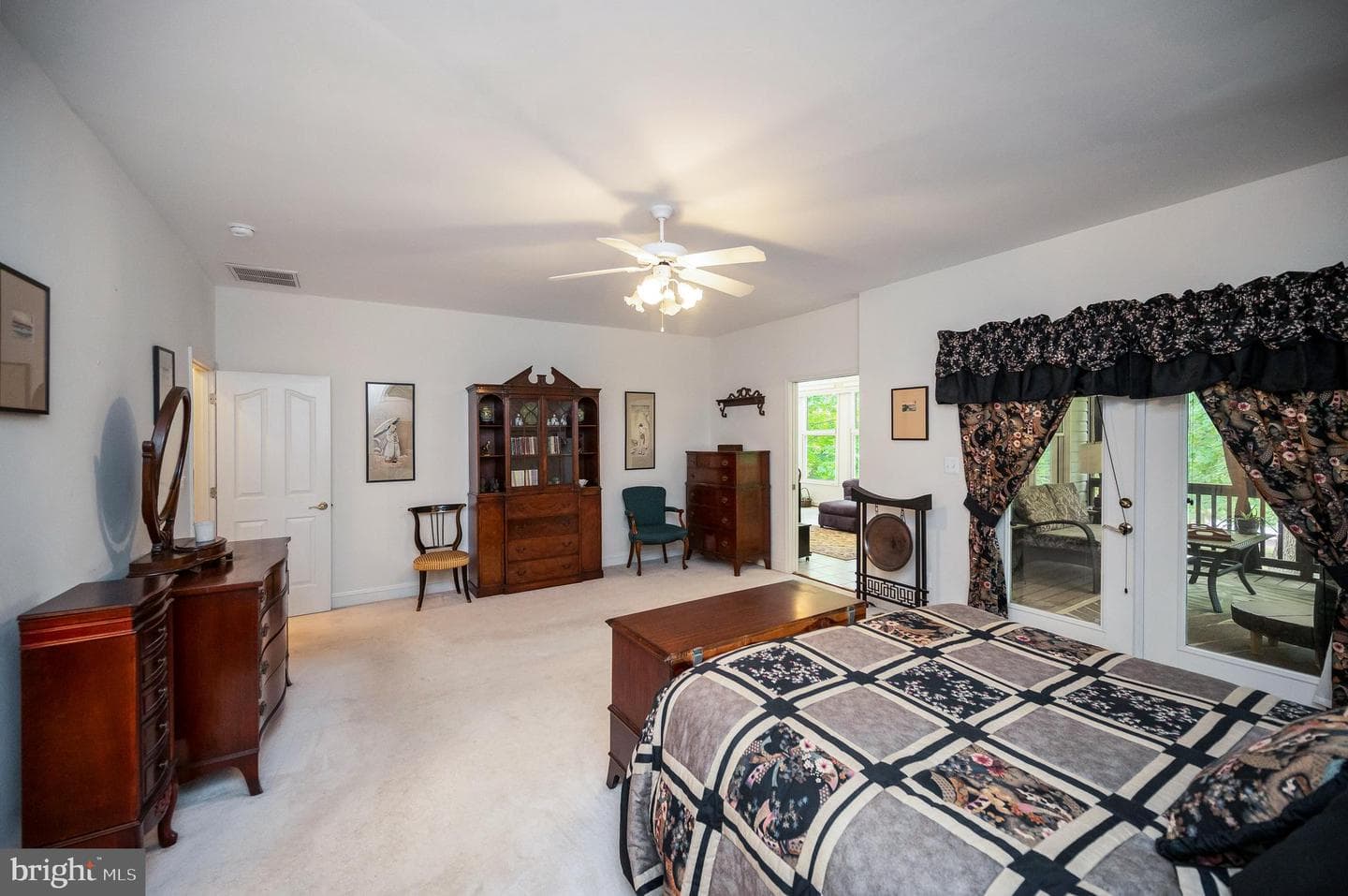 5501 Hickory Tree Lane photo 27