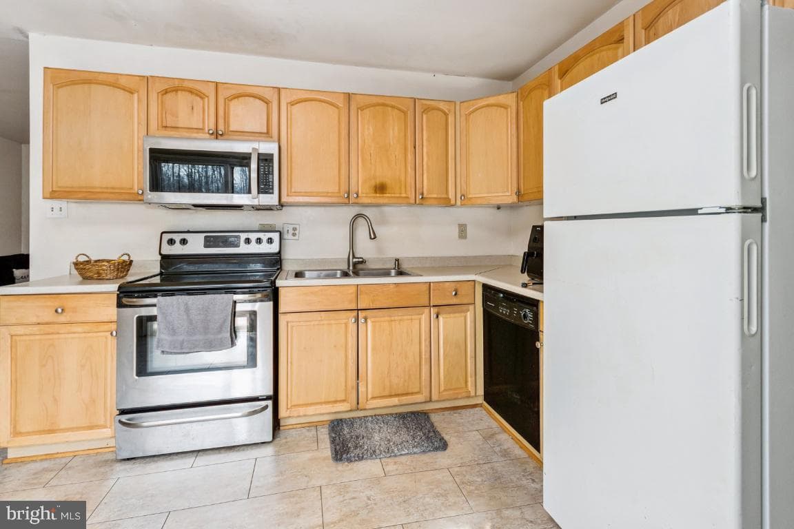 10601 Meadowlark Lane photo 10