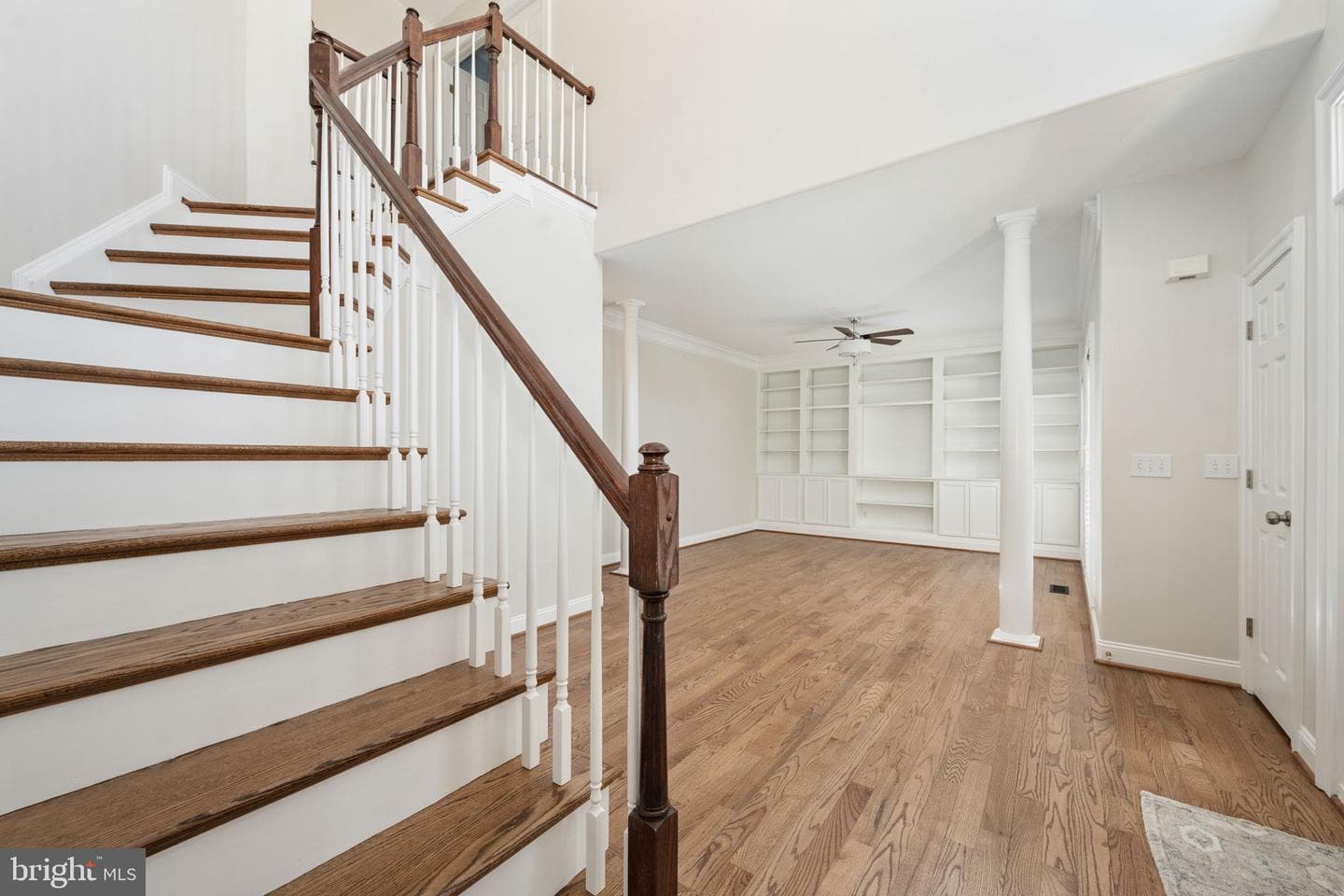 2615 Glendas Way photo 9