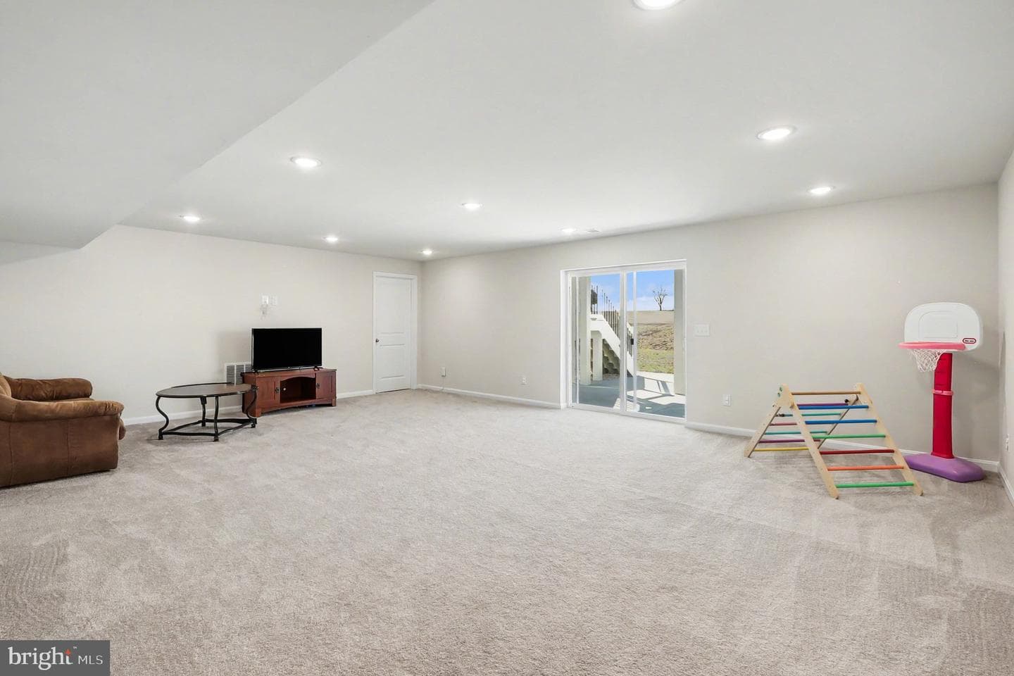 1728 Legacy Lane photo 37