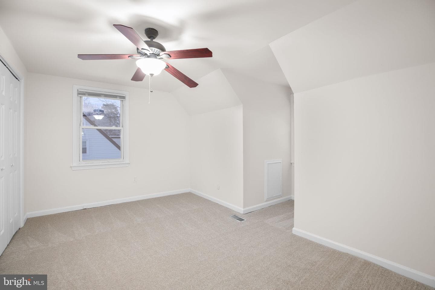 323 Burman Lane photo 20