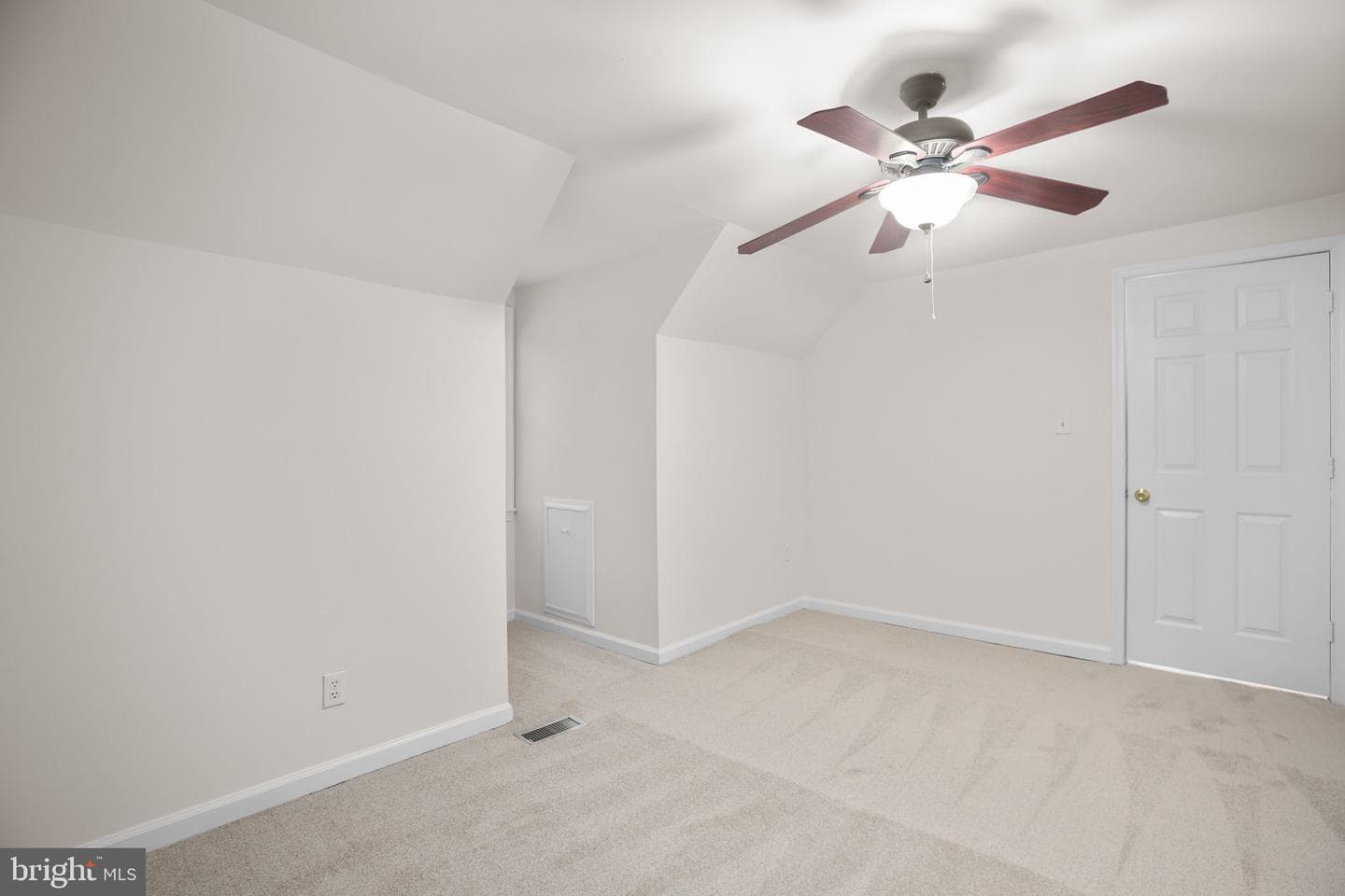 323 Burman Lane photo 22