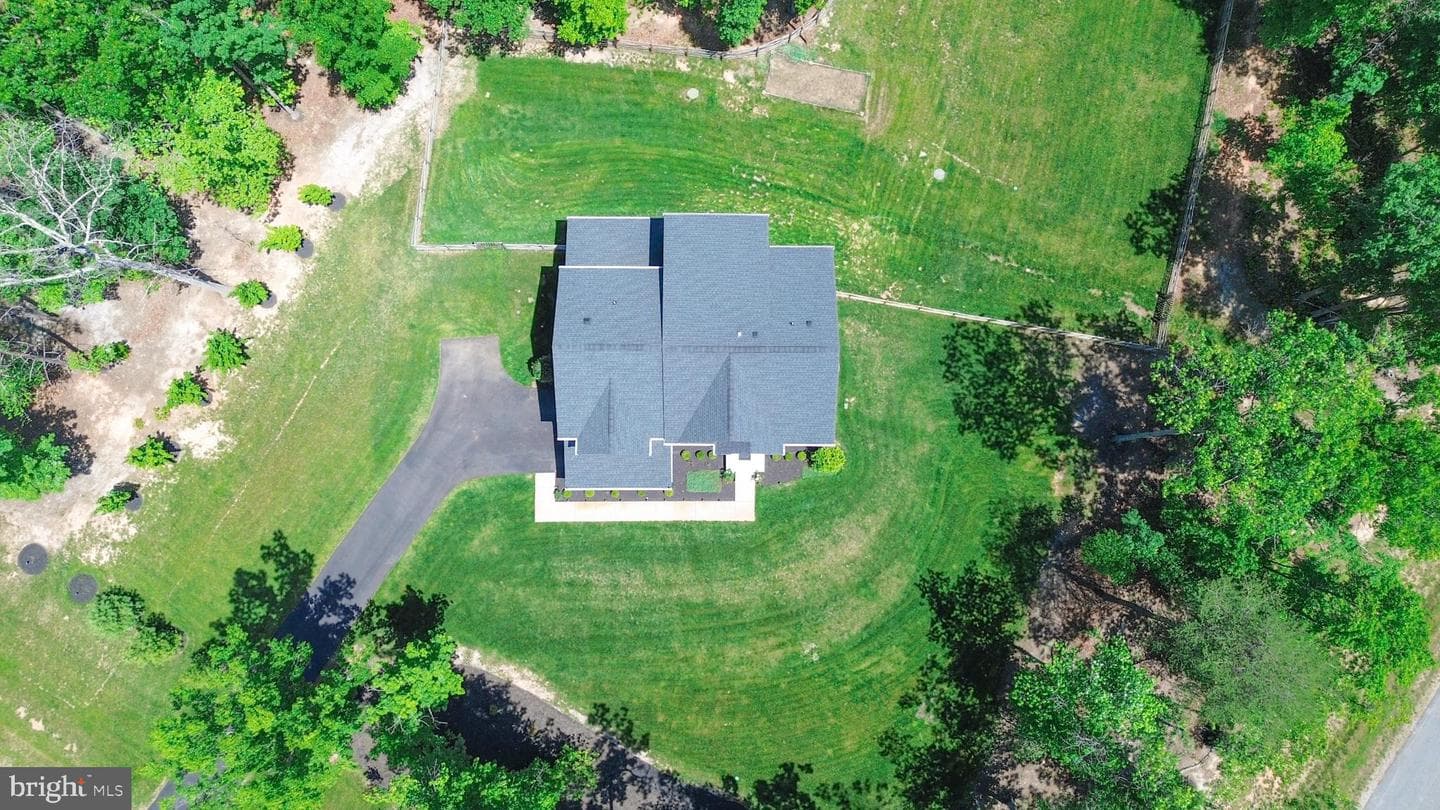 8525 Laroque Run Drive photo 39