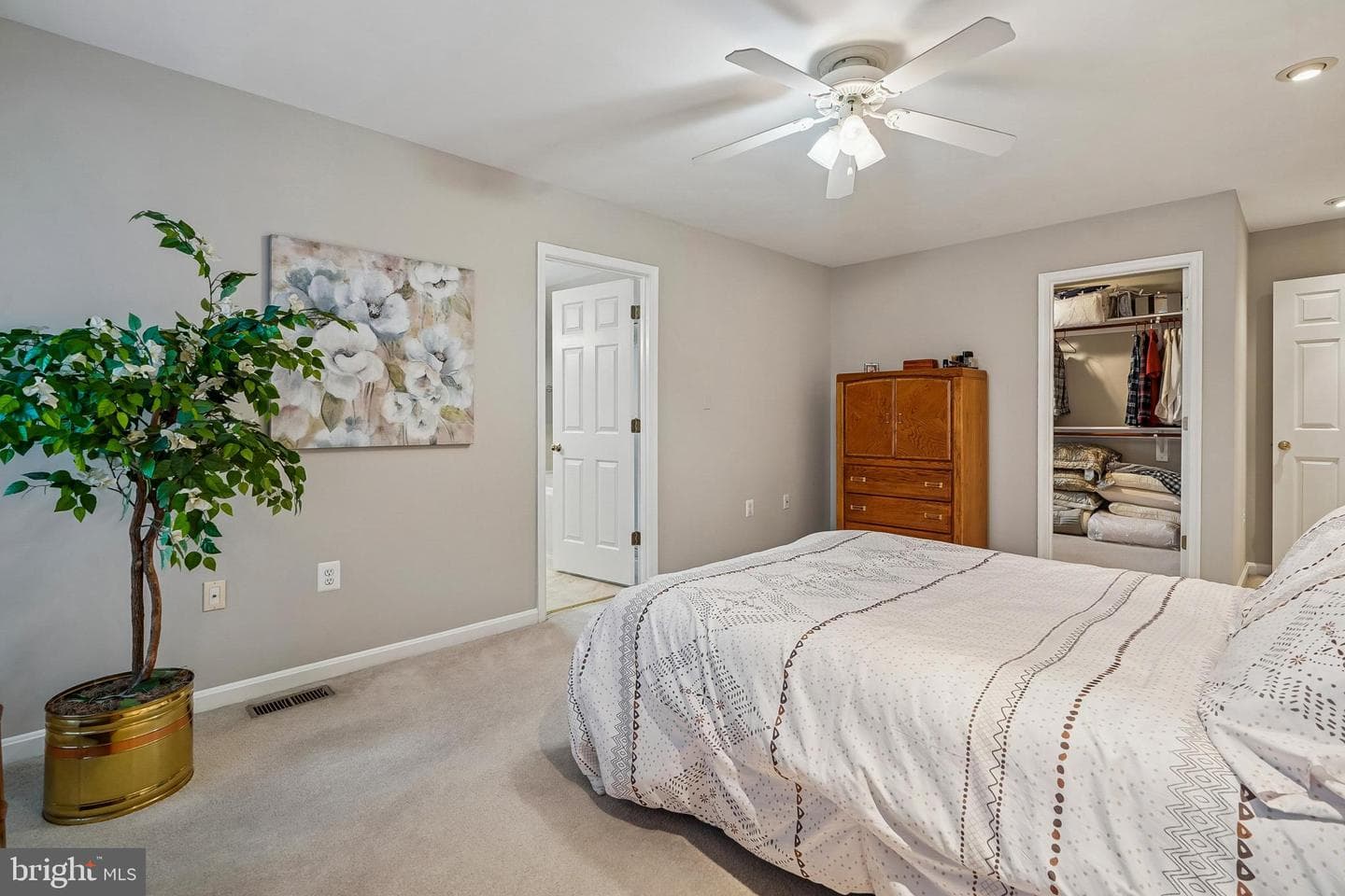 10129 Sharon Springs Drive photo 16