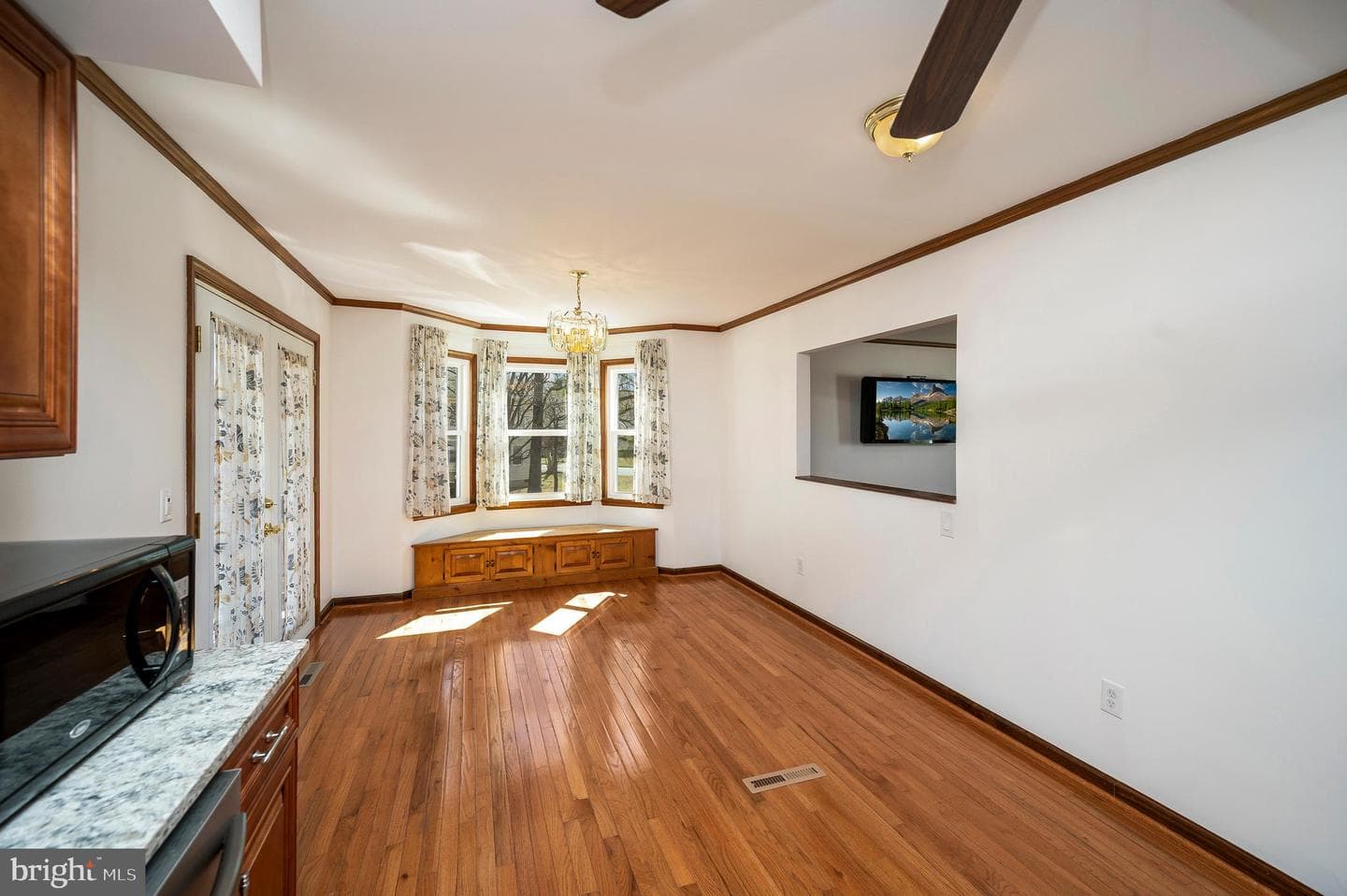 713 Shamrock Drive photo 27