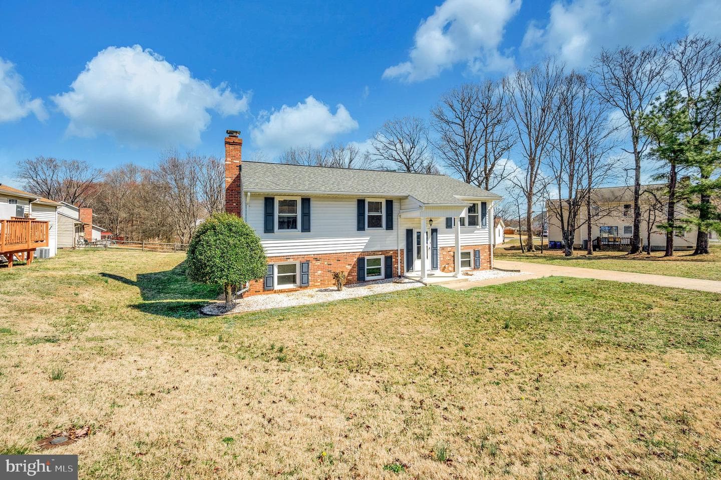 713 Shamrock Drive photo 4