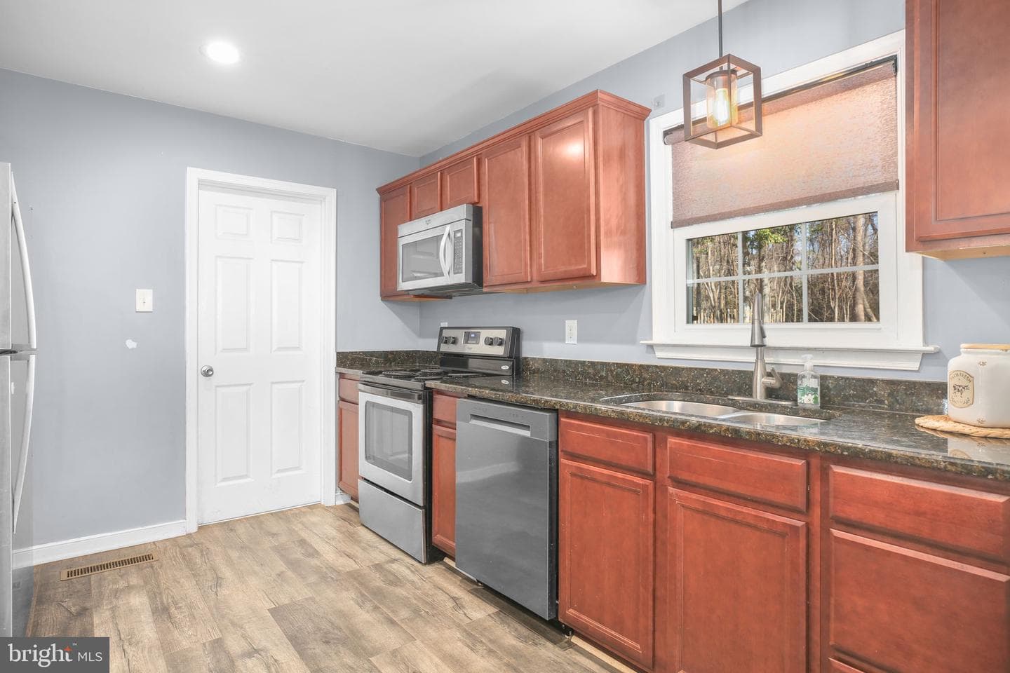 107 Winewood Drive photo 7