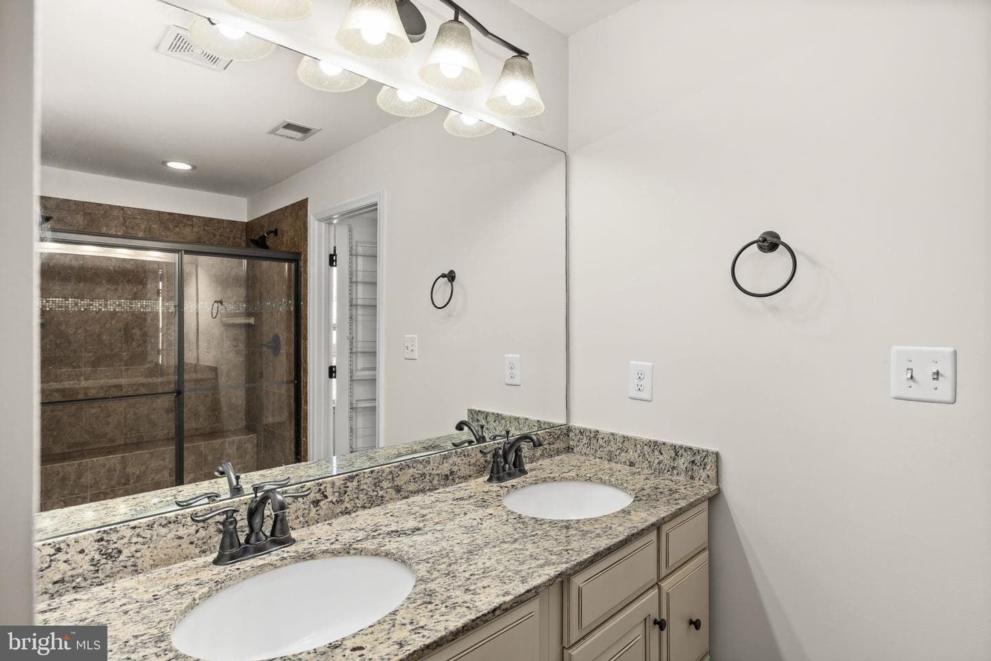 10420 Napoleon Street photo 29