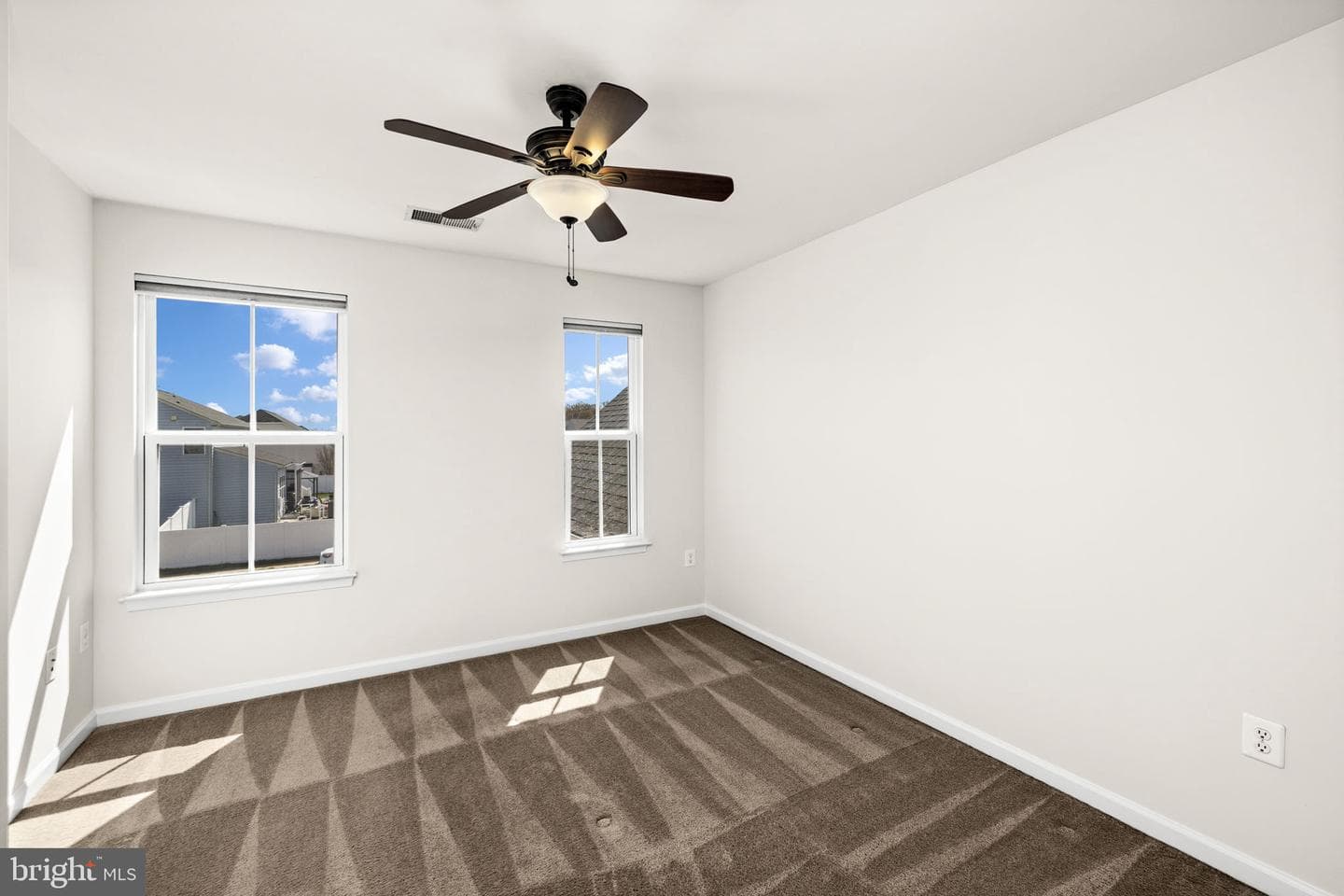 10420 Napoleon Street photo 36