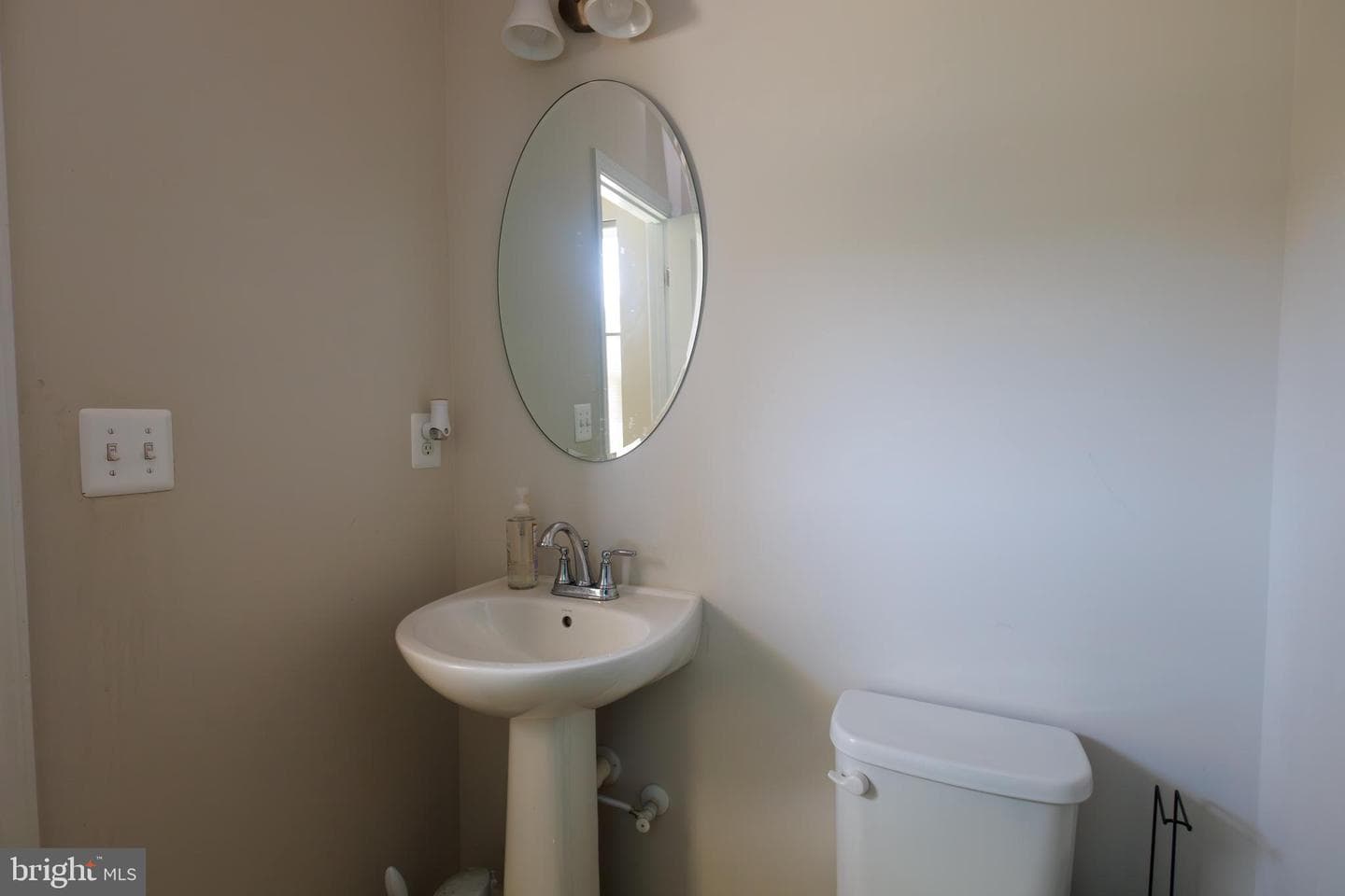 8734 Greenway Drive photo 34