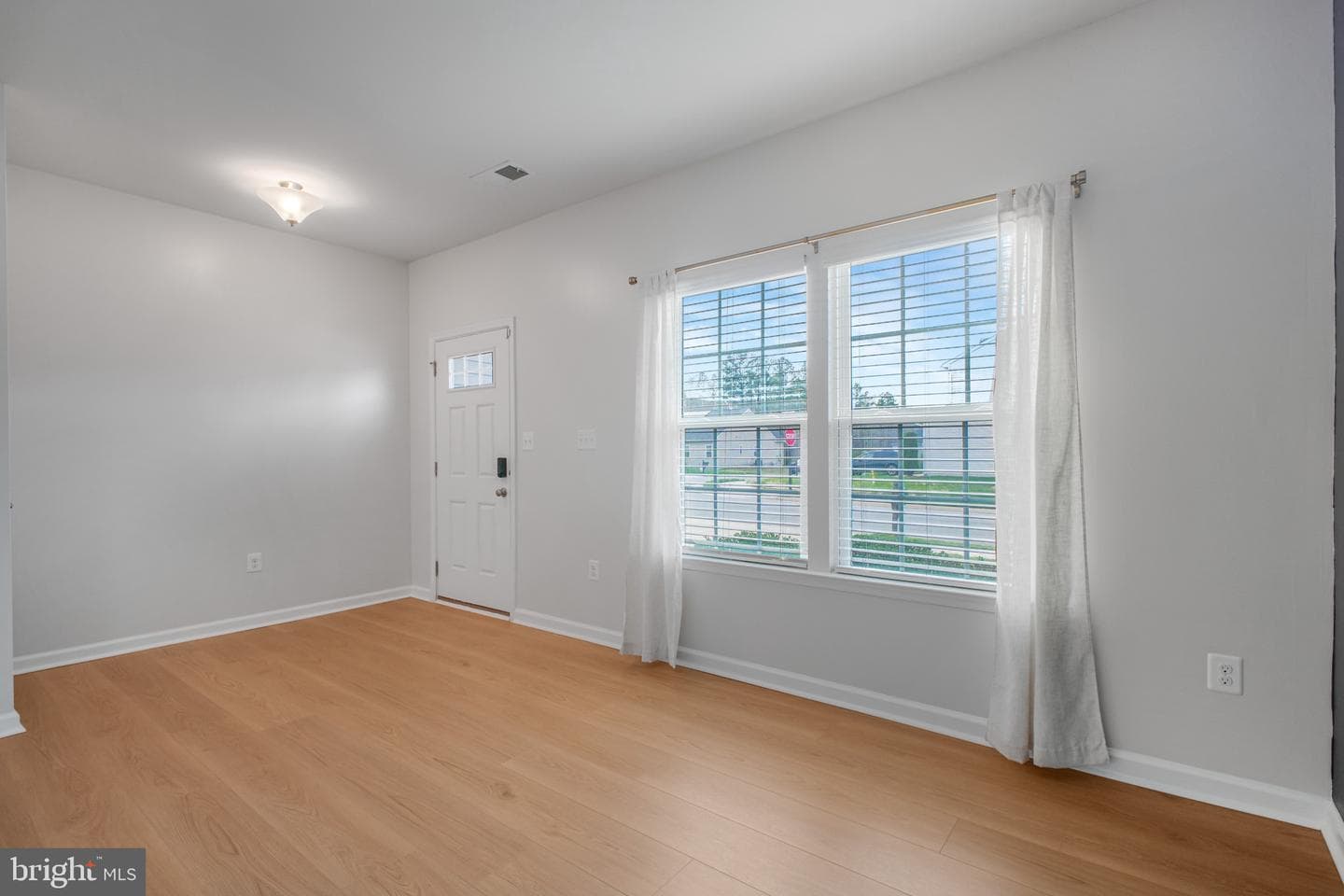 9501 Fall Haven photo 4
