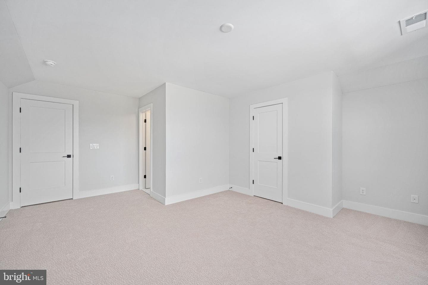 9435 Signature Way photo 79