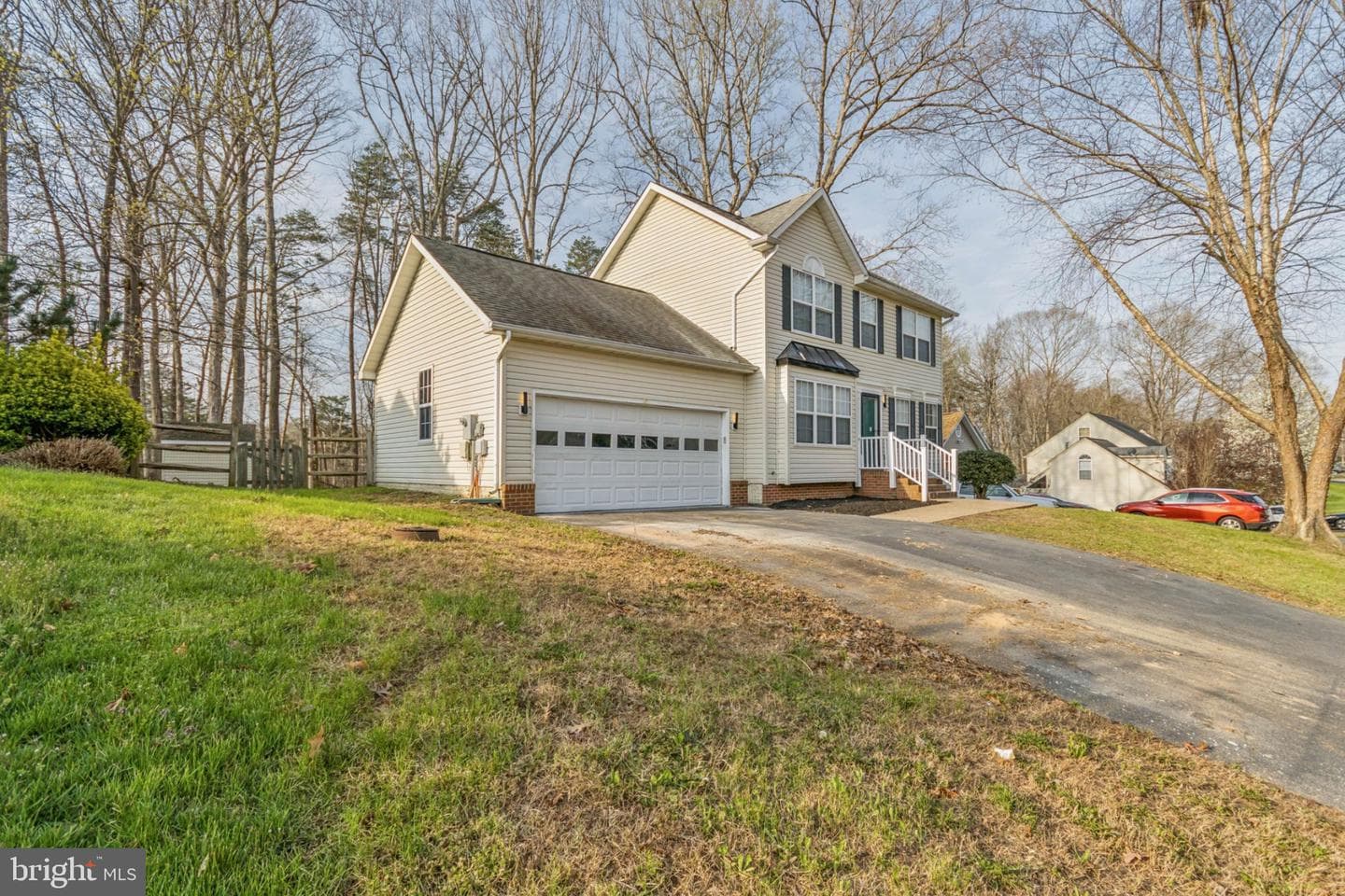 11709 Woodland View Drive photo 2
