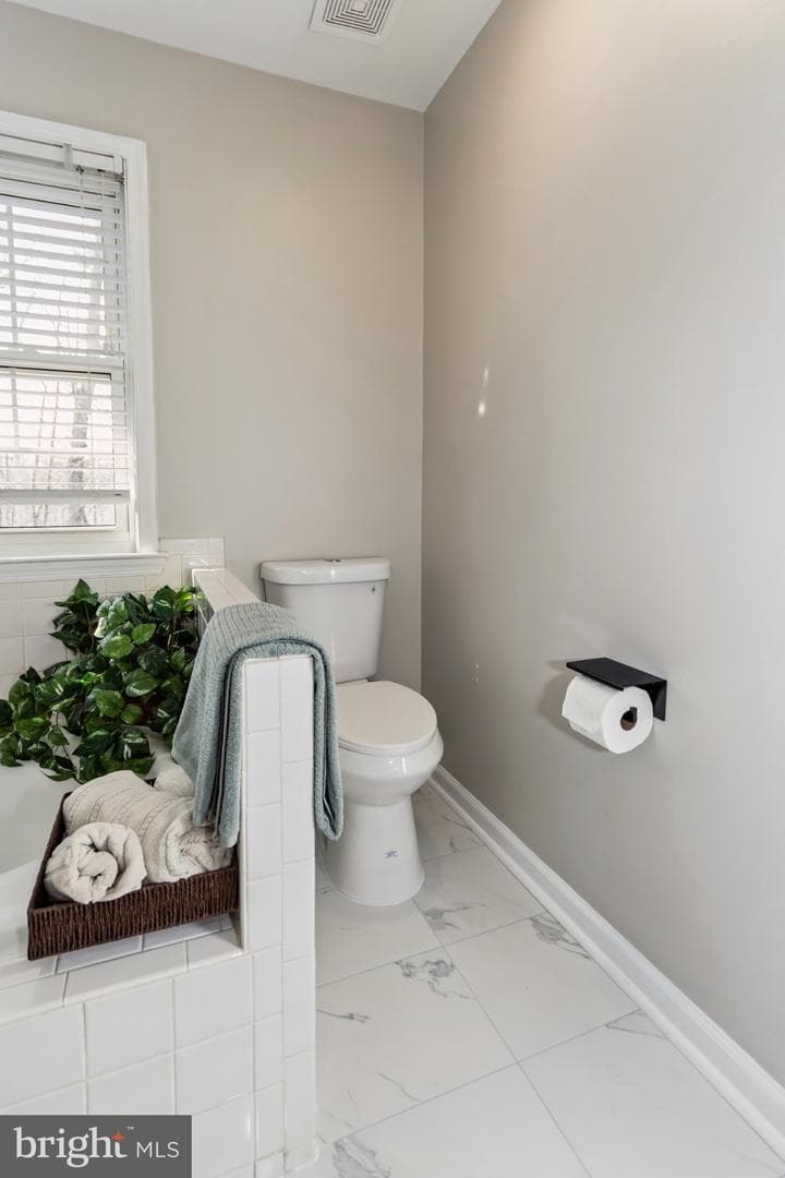 11709 Woodland View Drive photo 24