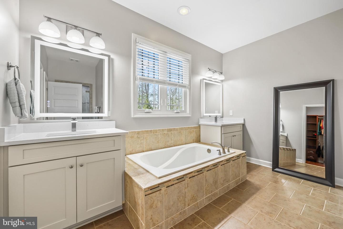 7022 Barclay Drive photo 24