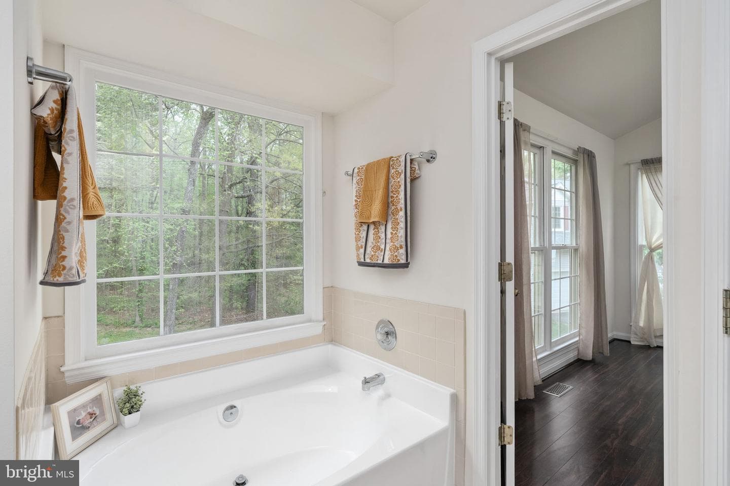 9805 Kenmore Court photo 36