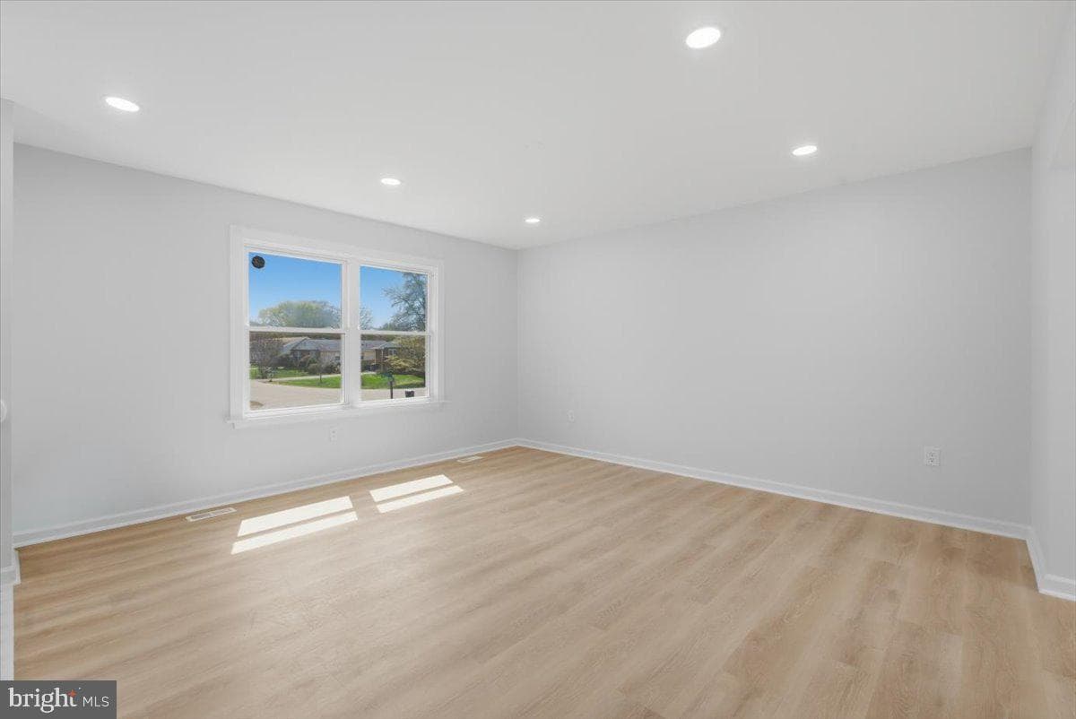 5010 Norris Drive photo 6