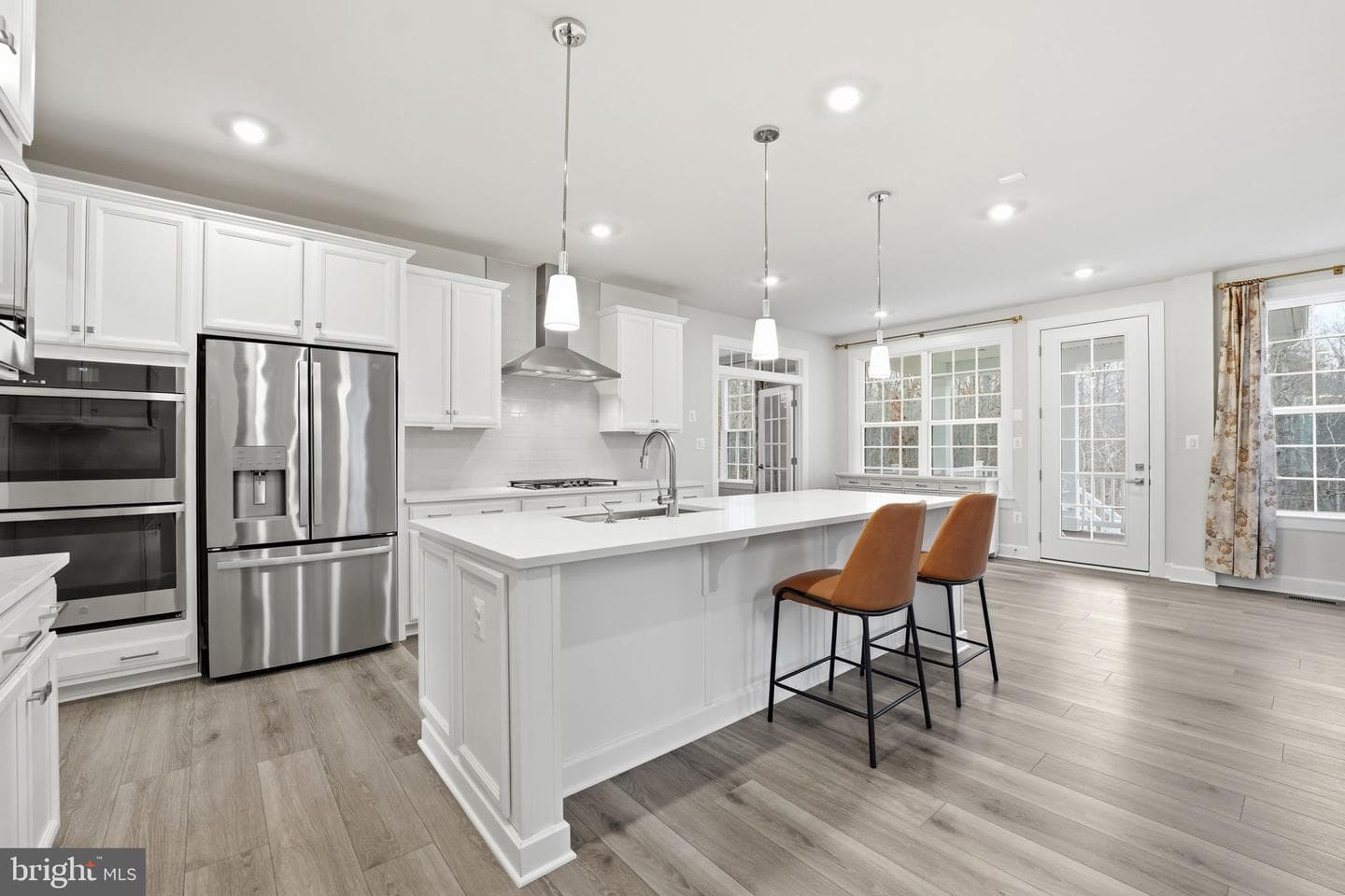 10909 Canterbury Court photo 3
