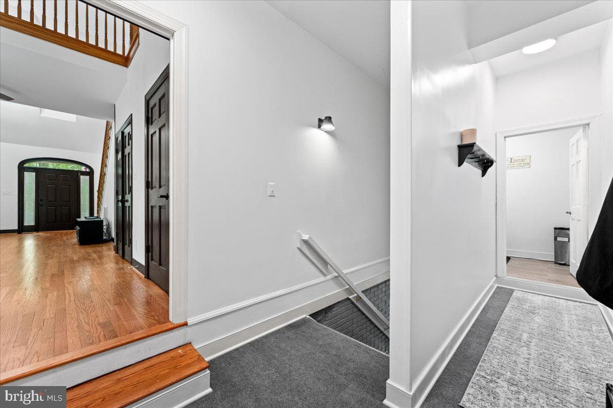 7403 Barrister Court photo 36