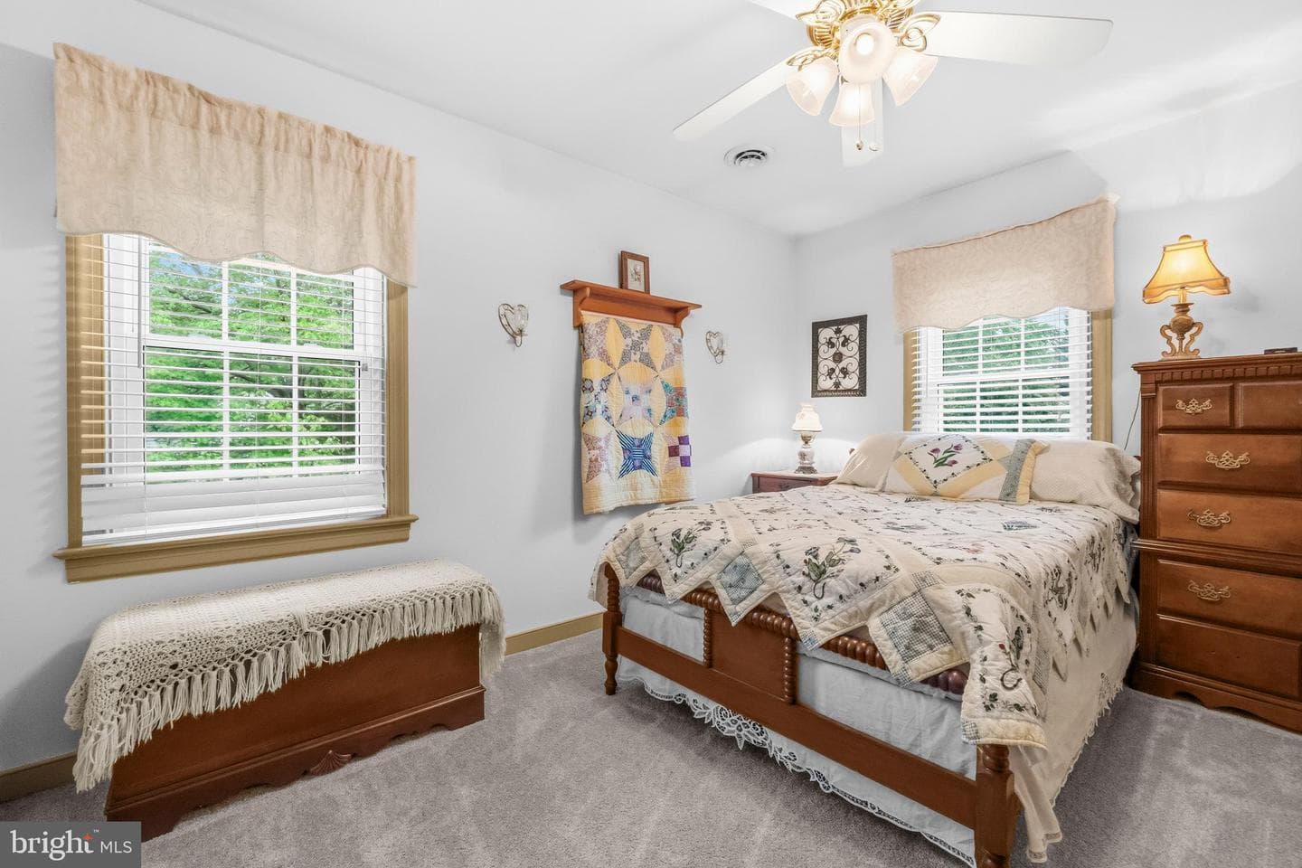 1 Rodeo Court photo 37