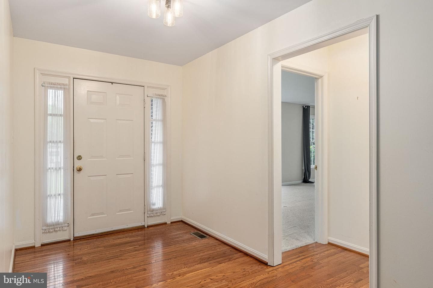 10400 Kings Cove Court photo 8
