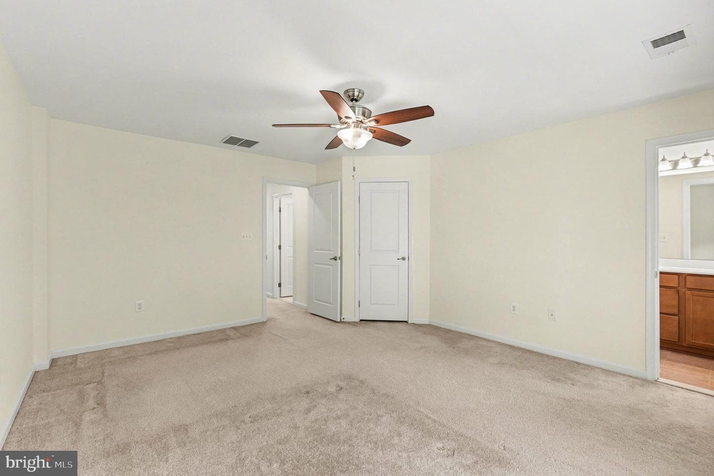 4604 Alliance Way photo 8