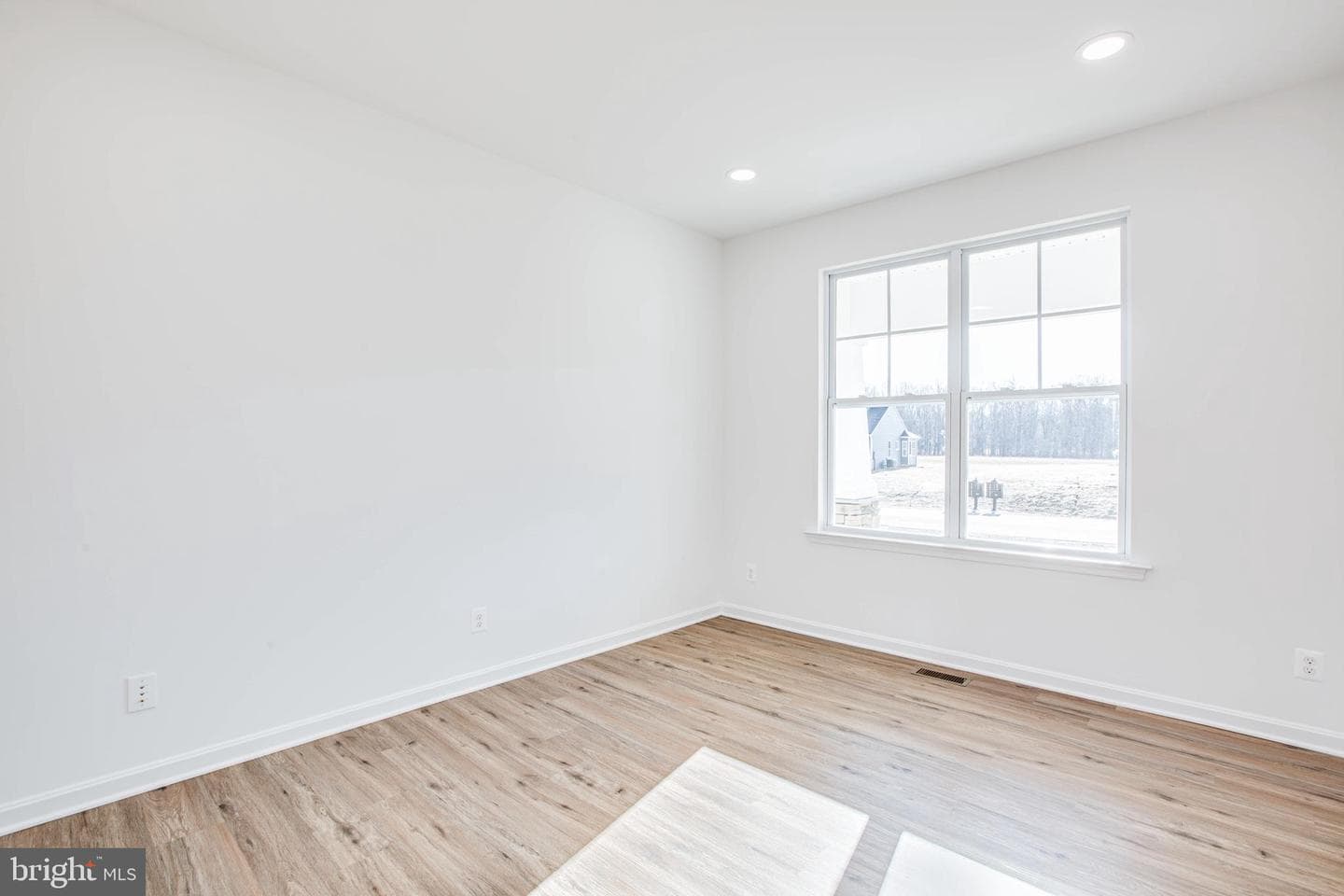 12423 Josephine Lane photo 4
