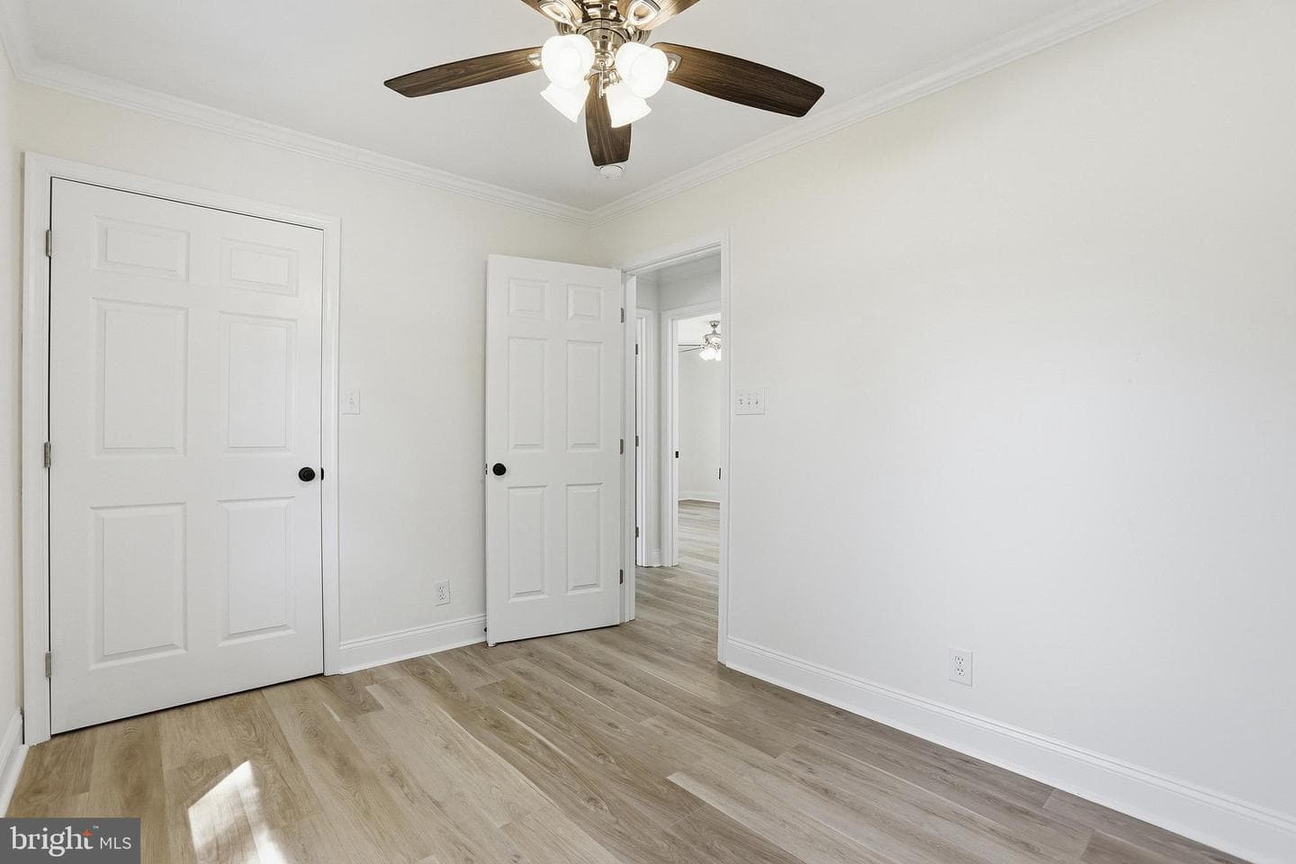 310 Sycamore Drive photo 20