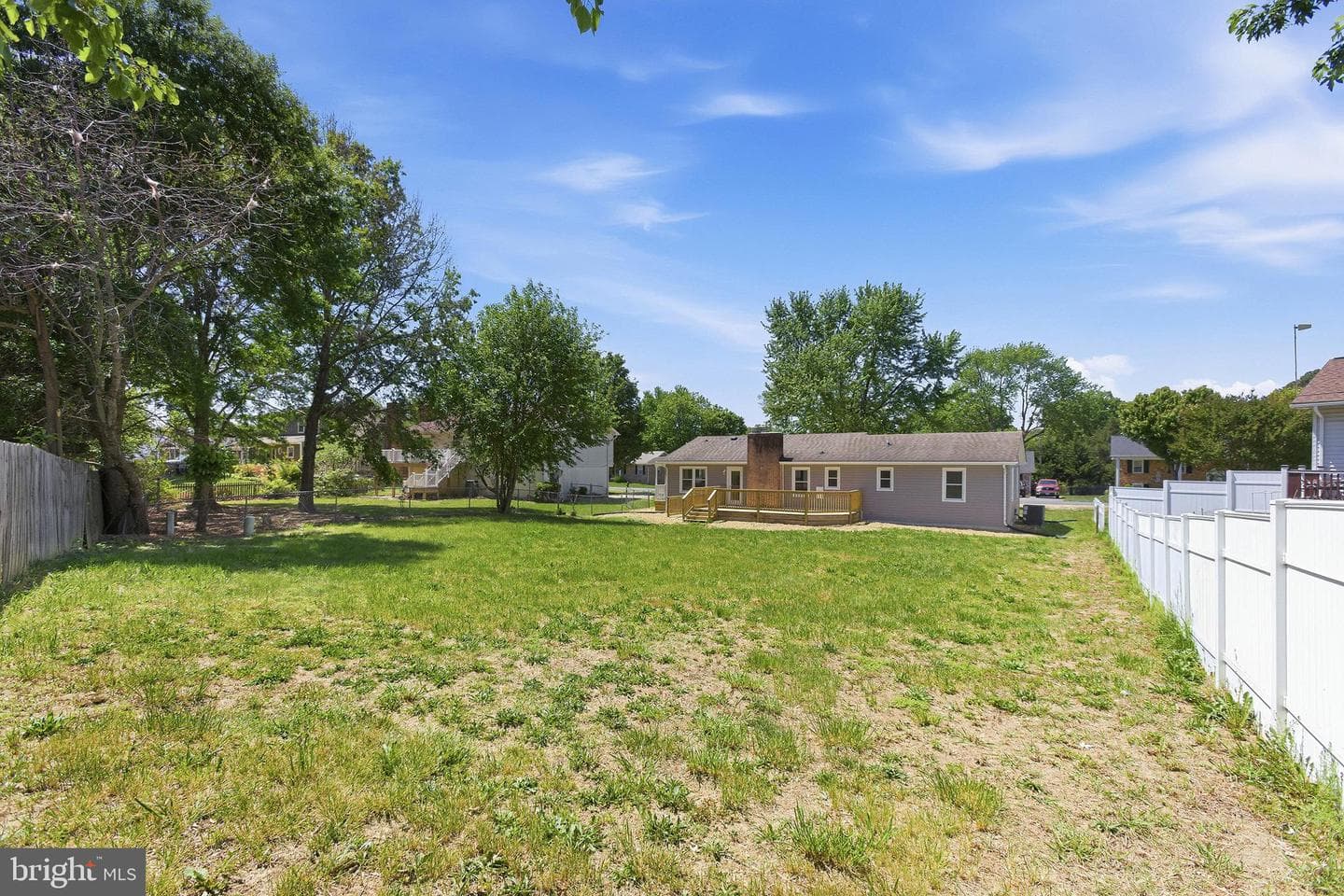 310 Sycamore Drive photo 32