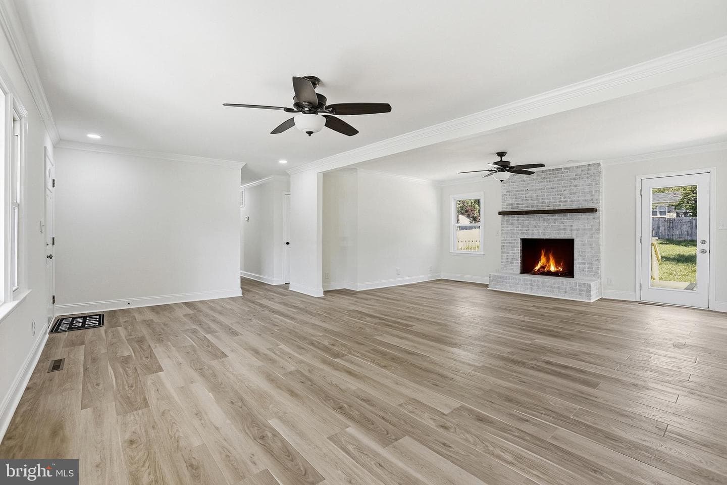 310 Sycamore Drive photo 5