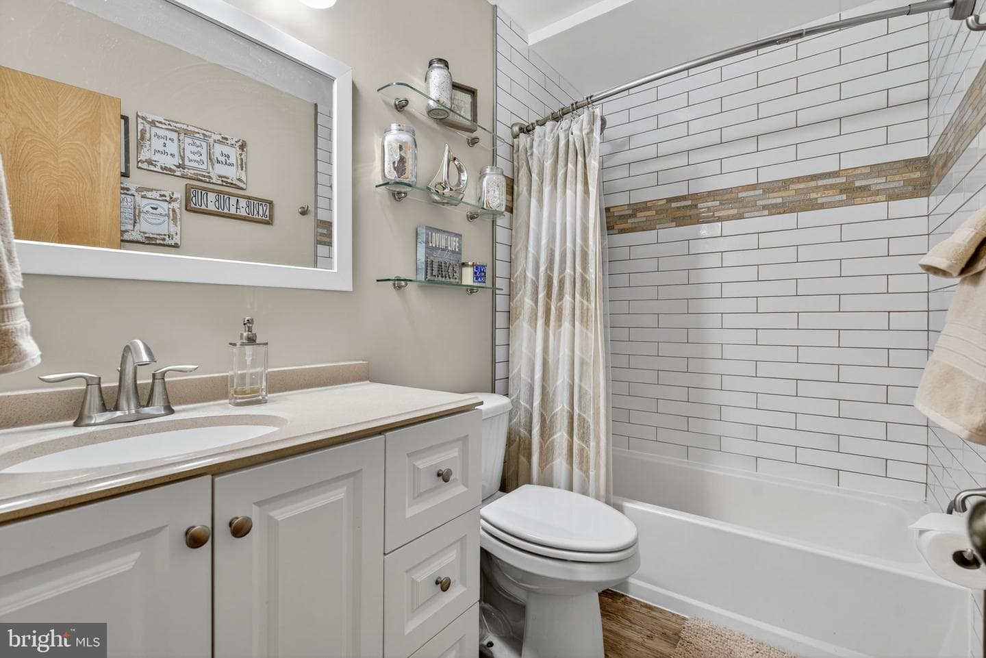 3937 Breaknock Road photo 57