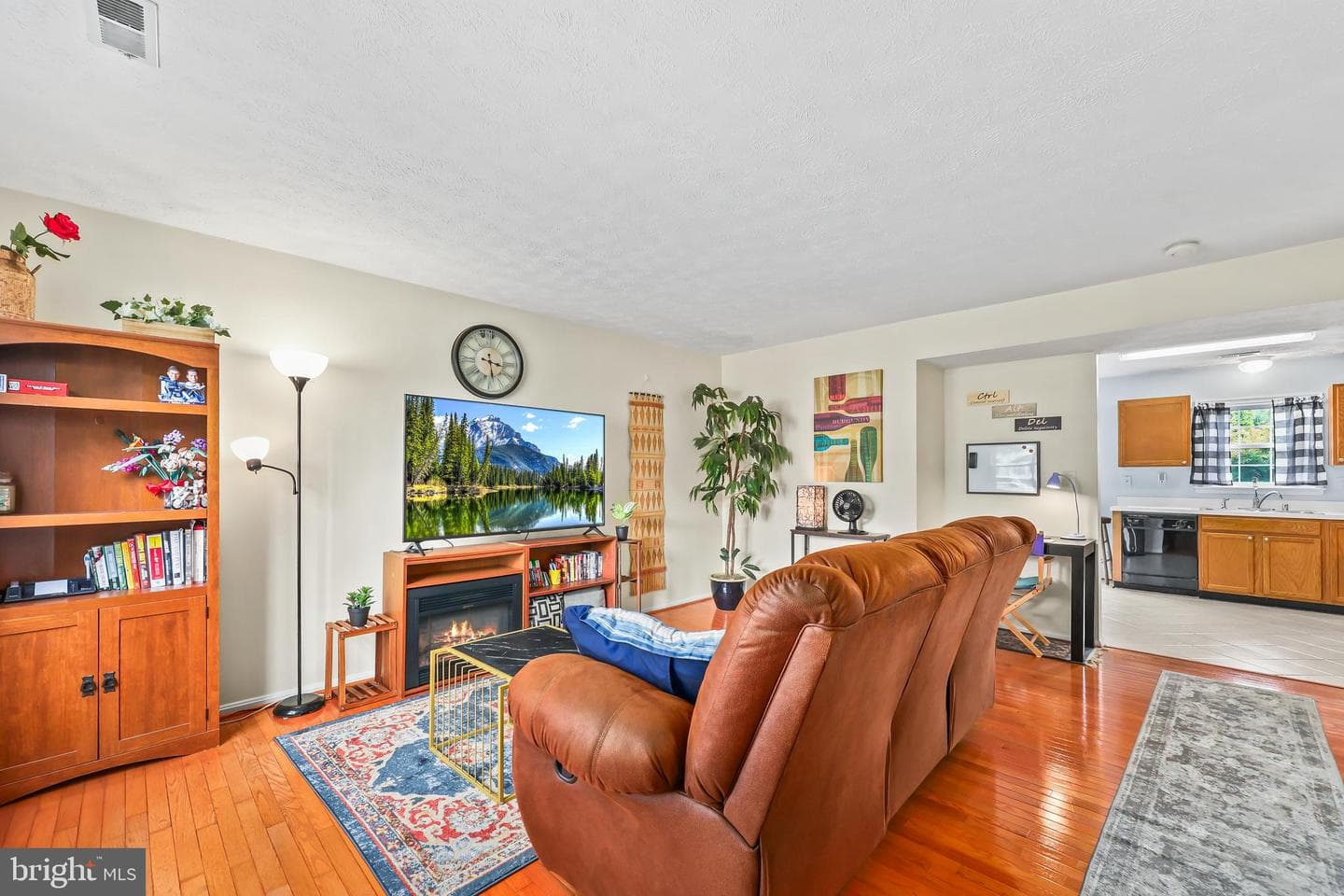 10511 Tidewater Plains Drive photo 2