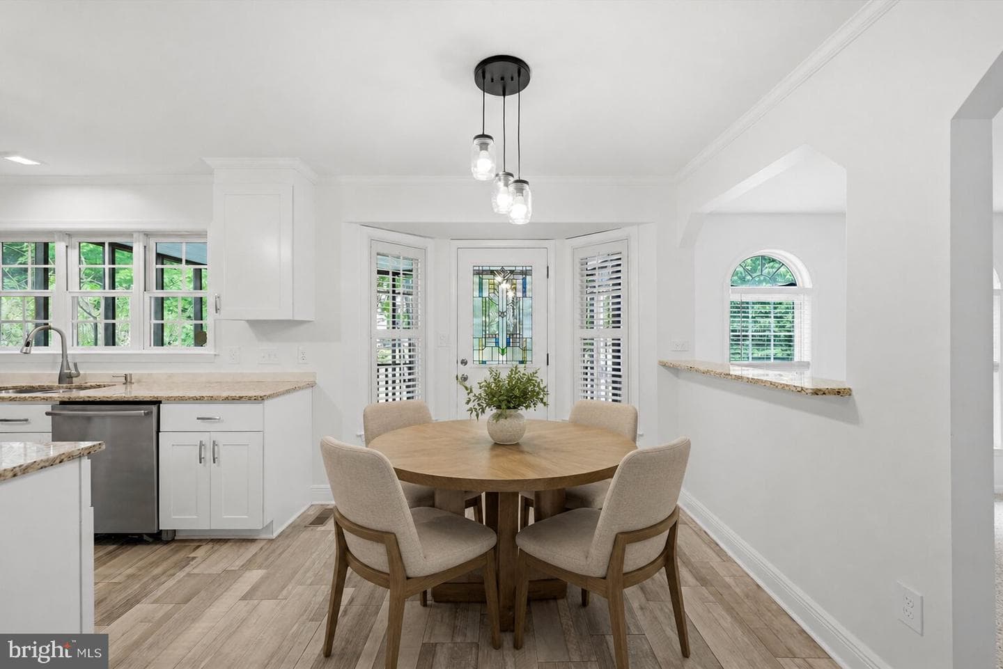10403 Colechester Street photo 11