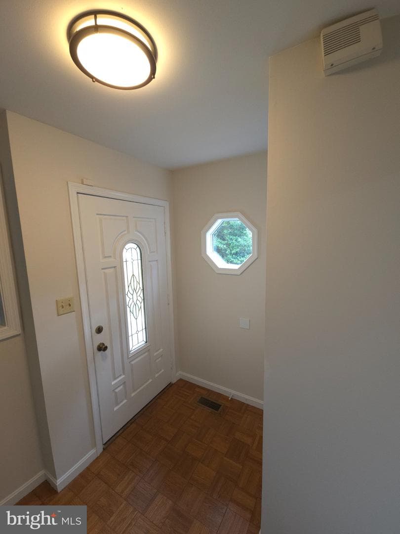 5072 Lavelle Drive photo 6