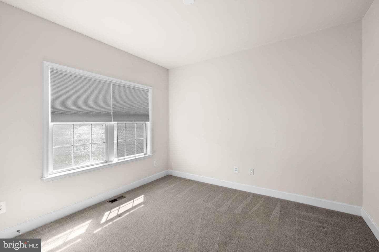 5413 Balls Bluff Road photo 9