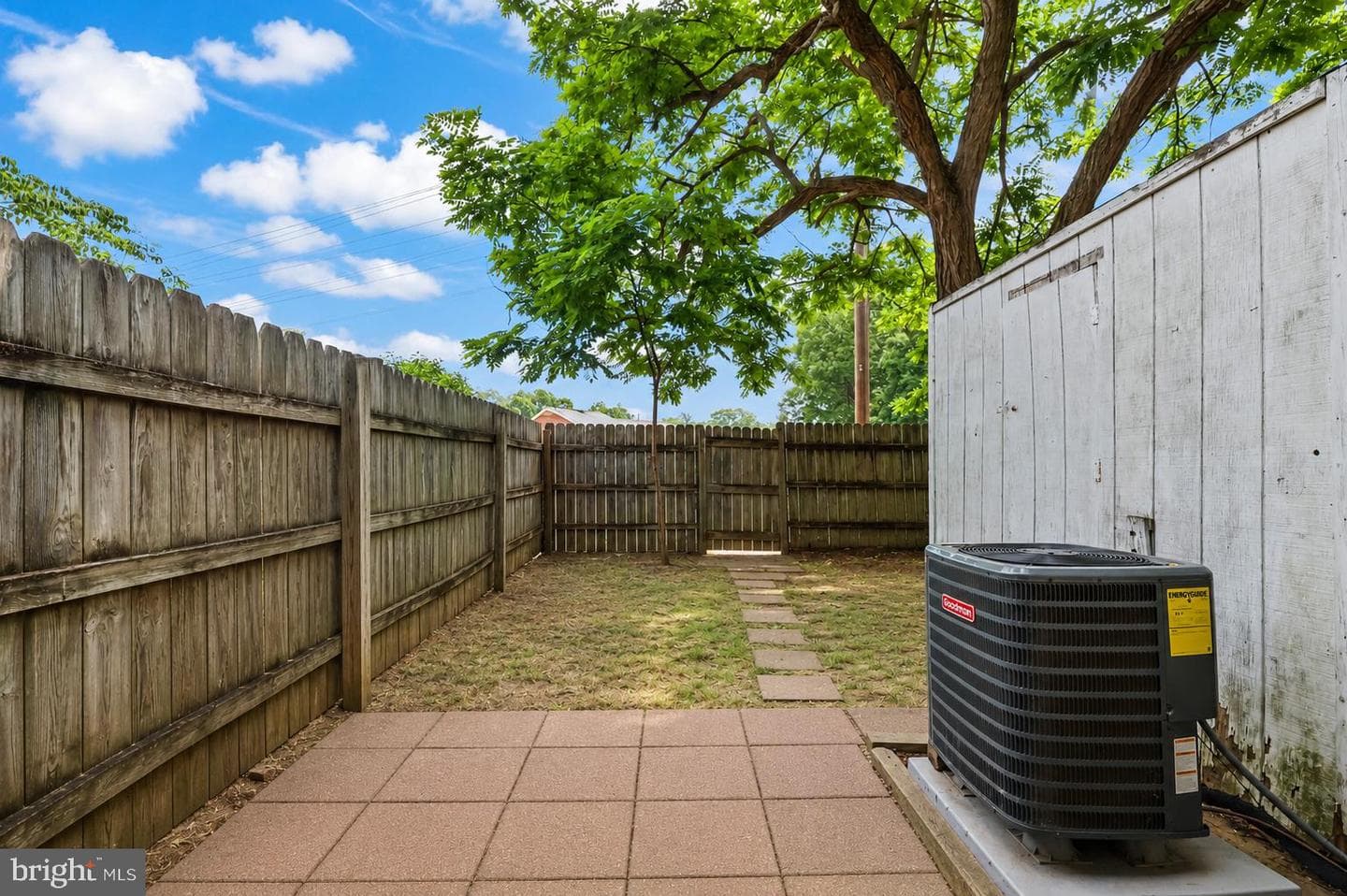 307 Olde Greenwich Drive photo 18