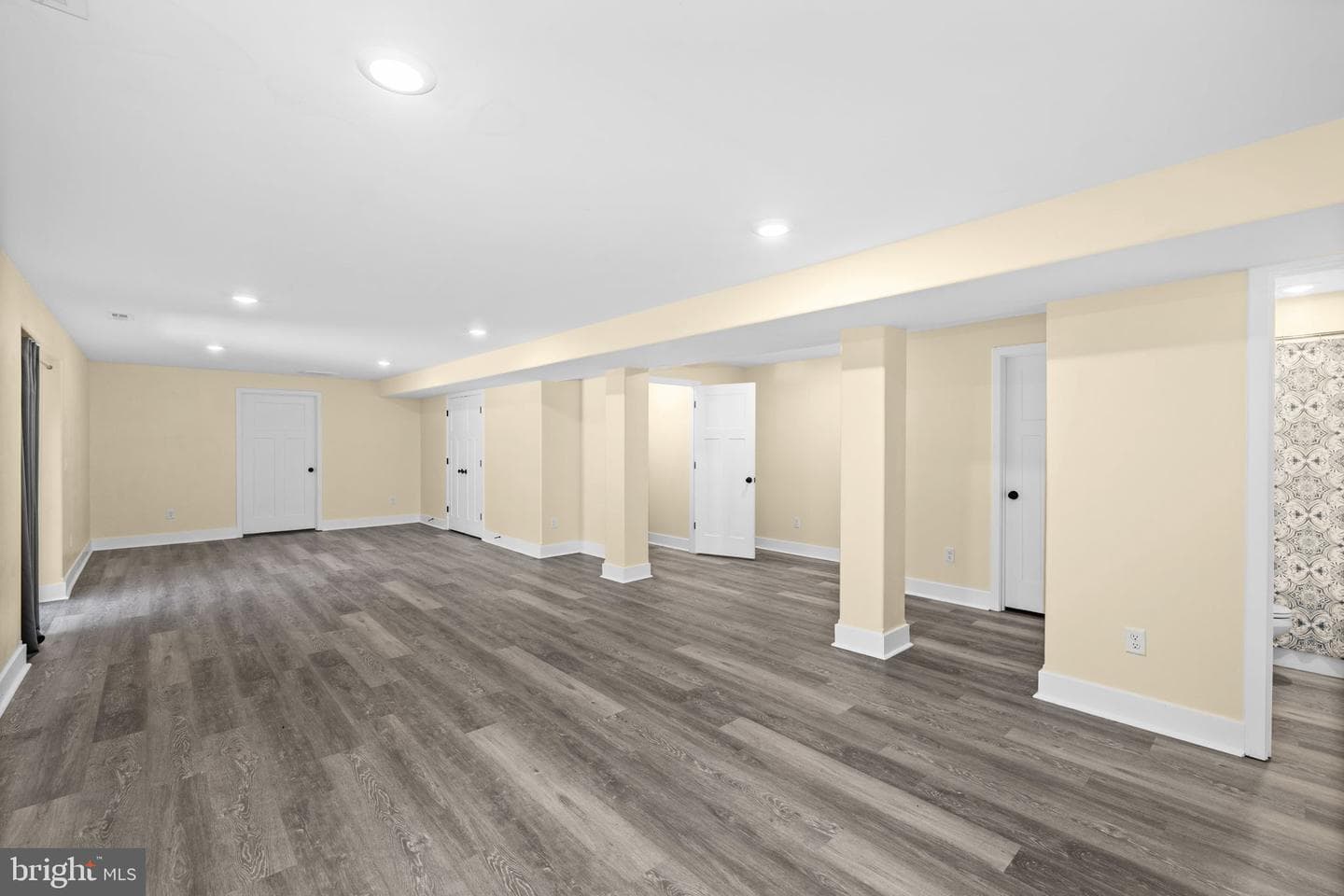 5802 Willow Tree Court photo 34