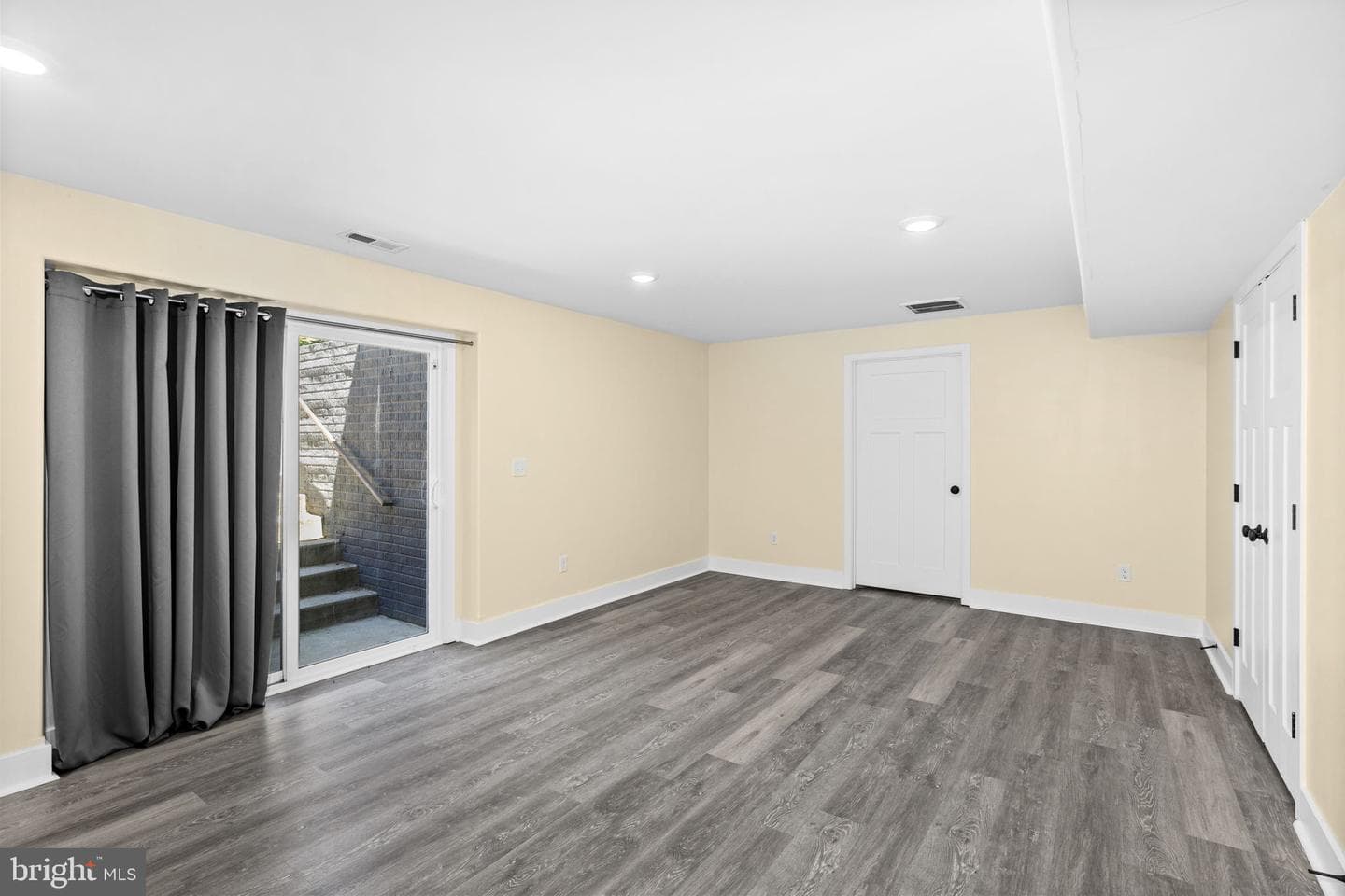 5802 Willow Tree Court photo 35