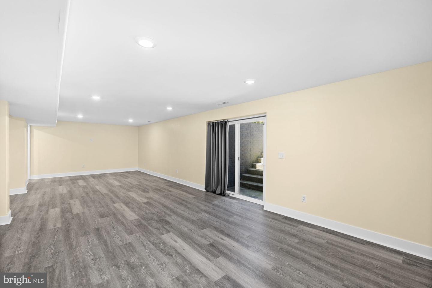 5802 Willow Tree Court photo 36