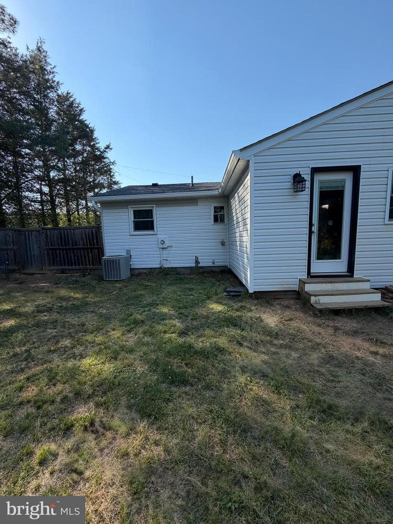 9528 Rapidan Drive photo 15