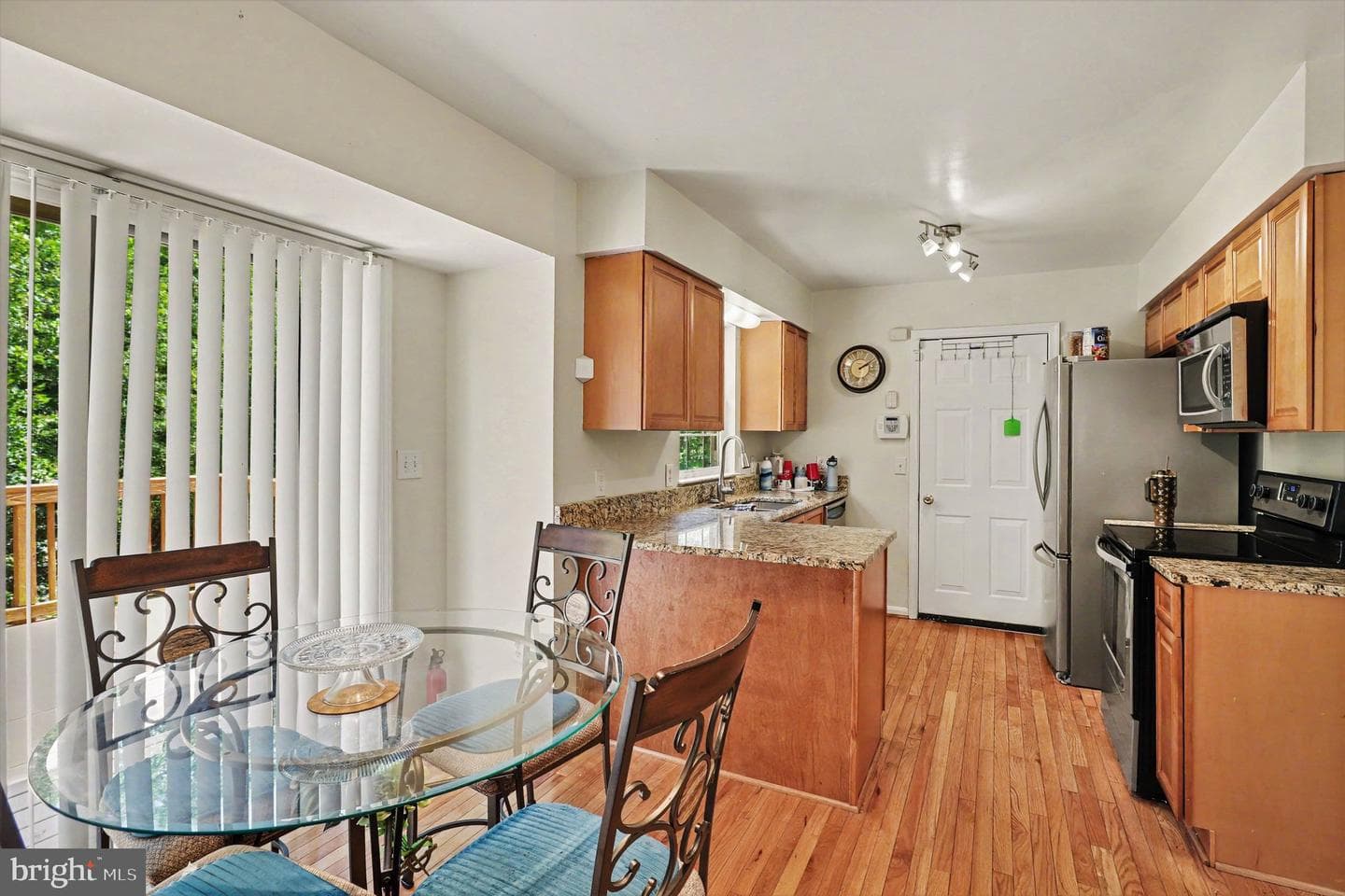 2402 Ruffin Drive photo 5