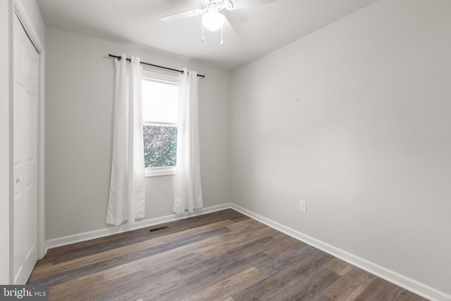 10307 Green Willow Avenue photo 21