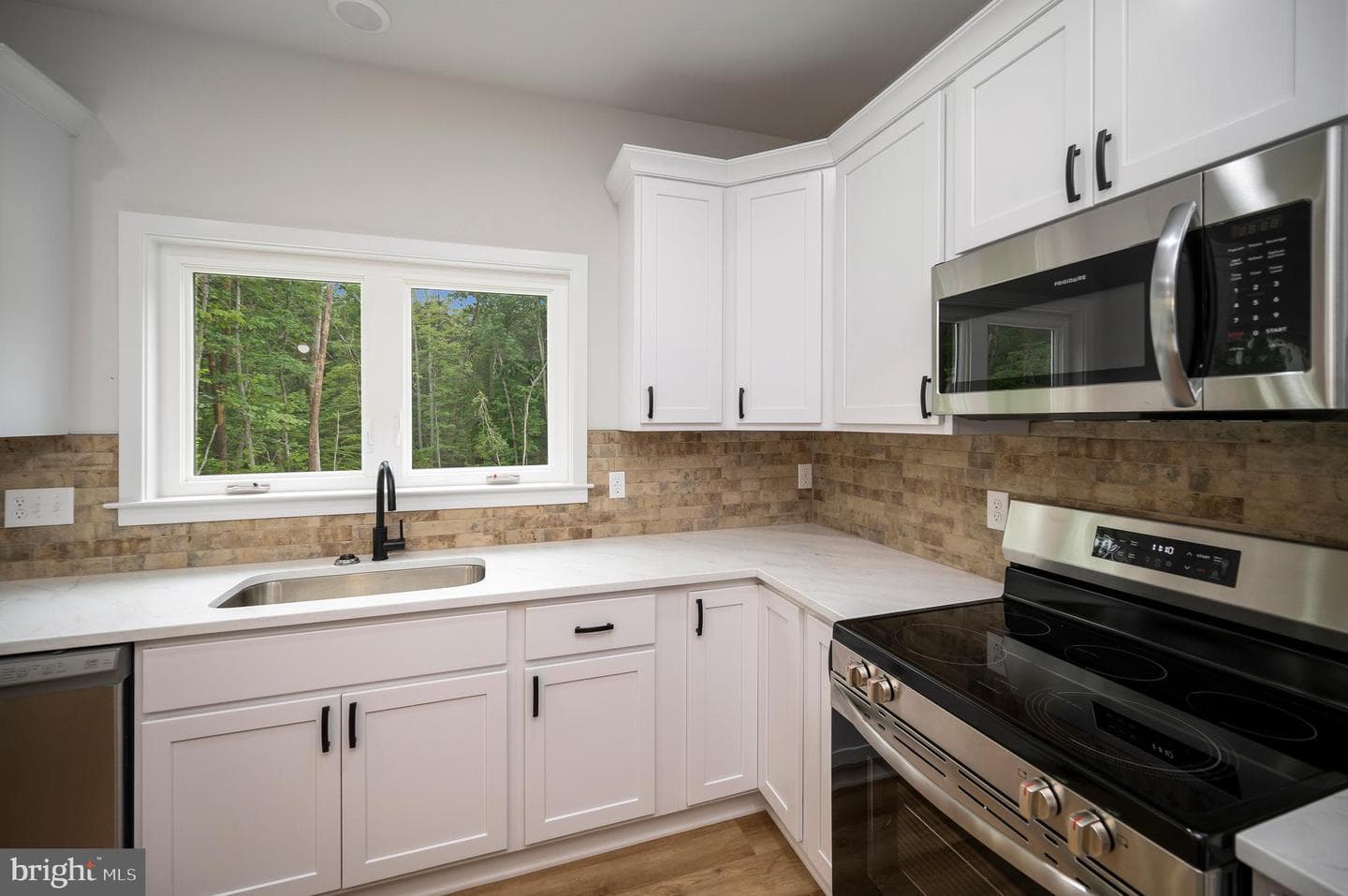10625 Plank Road photo 27
